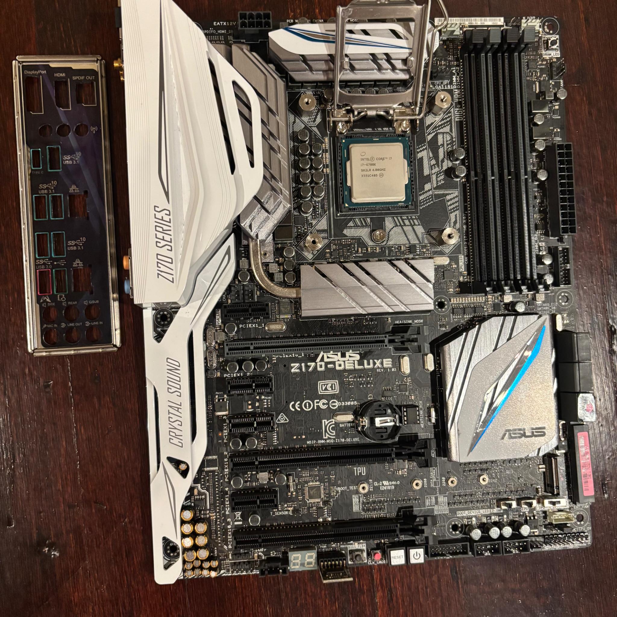ASUS Z170-Deluxe ATX + Intel i7 6700k