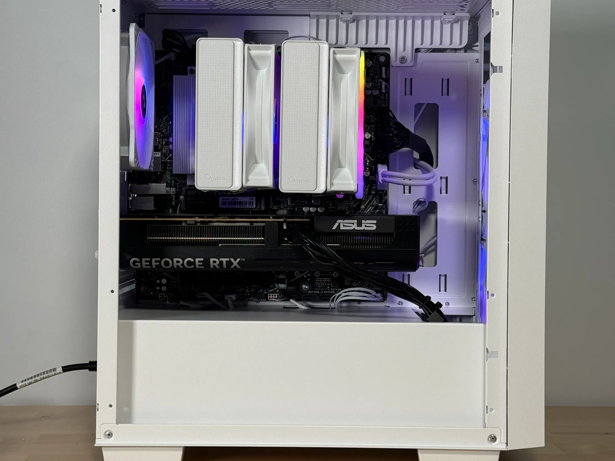 RTX 5060 Ryzen 7600x 32GB RAM Gaming PC