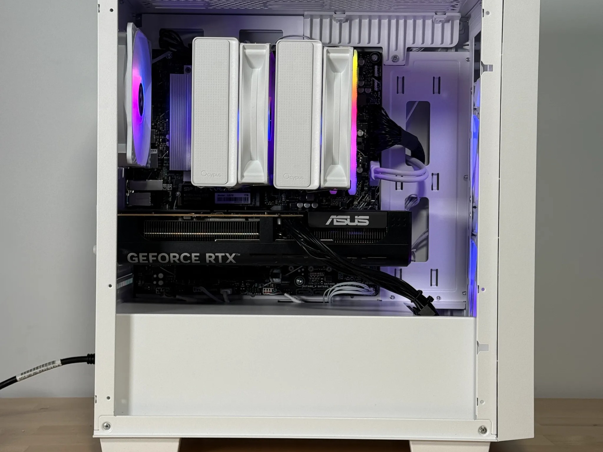 RTX 5060 Ryzen 7600x 32GB RAM Gaming PC