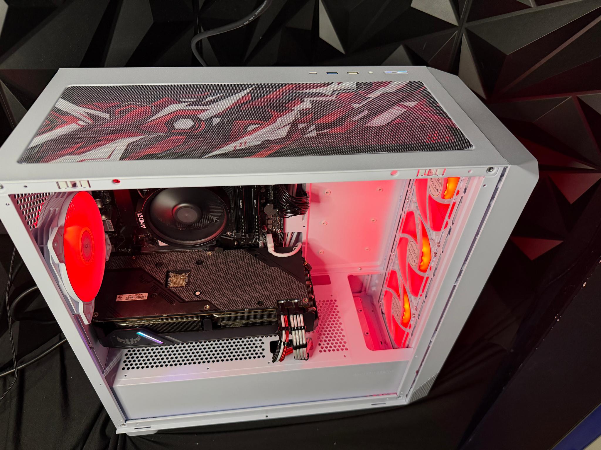 🔴⚡ RED FIBER ⚡🔴 Ryzen 5 5500| RX 5700XT| 16 GB DDR4| 750 GB NVMe| 650W Gold PSU