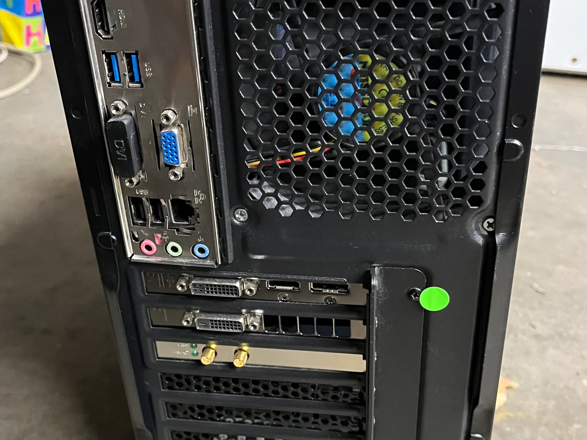 🖥️ Budget Gaming PC – GTX970,i7-4790K, 32GB RAM, 256GB SSD+1TB HDD Fast & Powerful (Minor Case Wear)