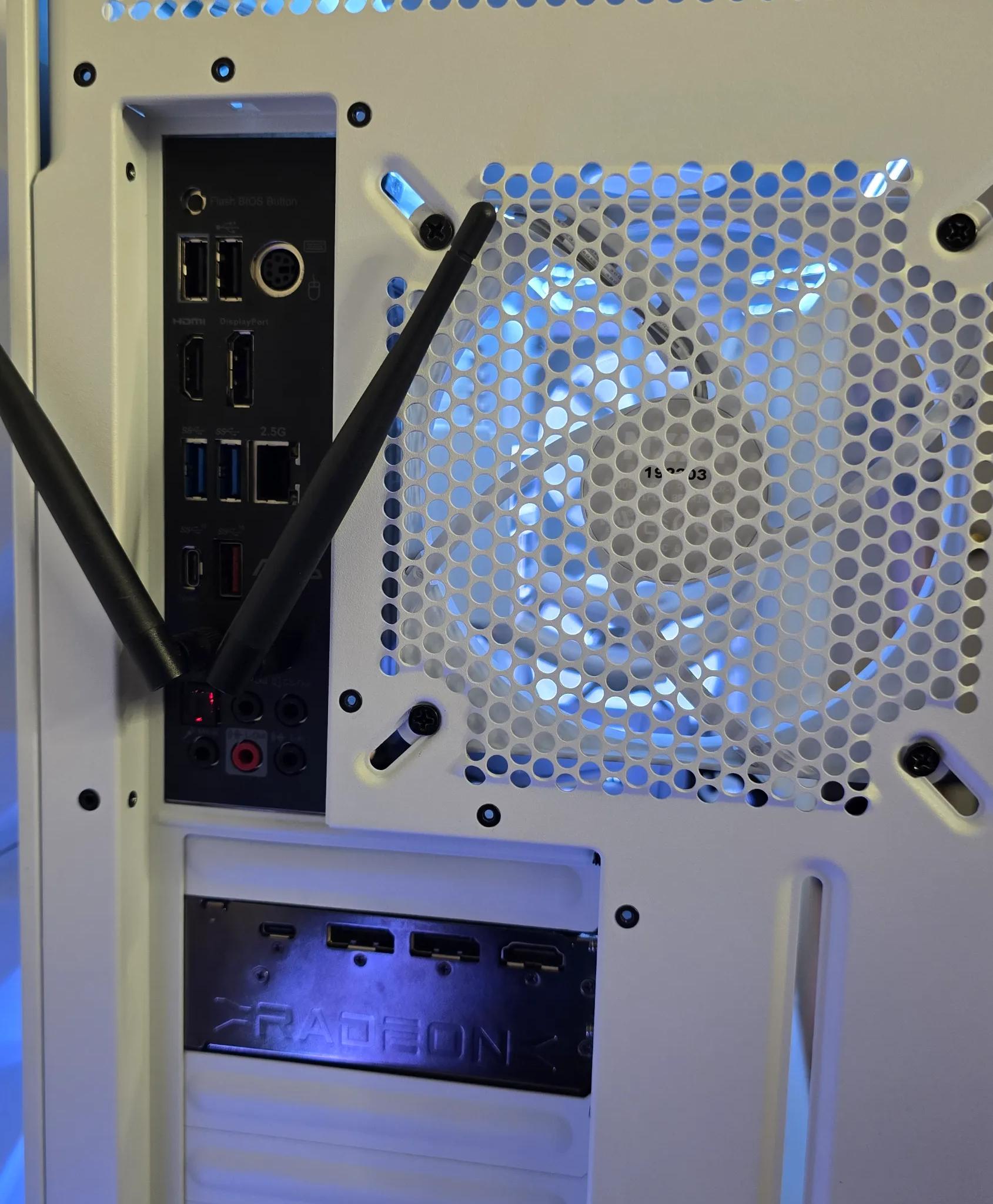 1440P BEAST 6800 XT / RYZEN 7 5800 X / 32 GB RAM / 1 TB SSD / WIFI