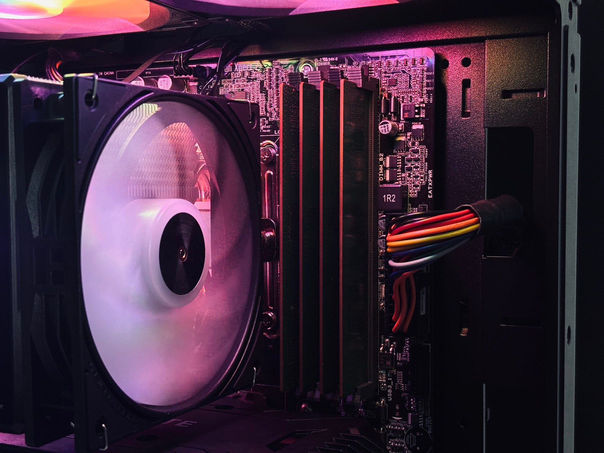 💚🍀☁️ Black Gaming PC - GTX 1060 / I7 6700 / 16GB RAM / 1TB HHD / WIFI + BT ☁️🍀💚