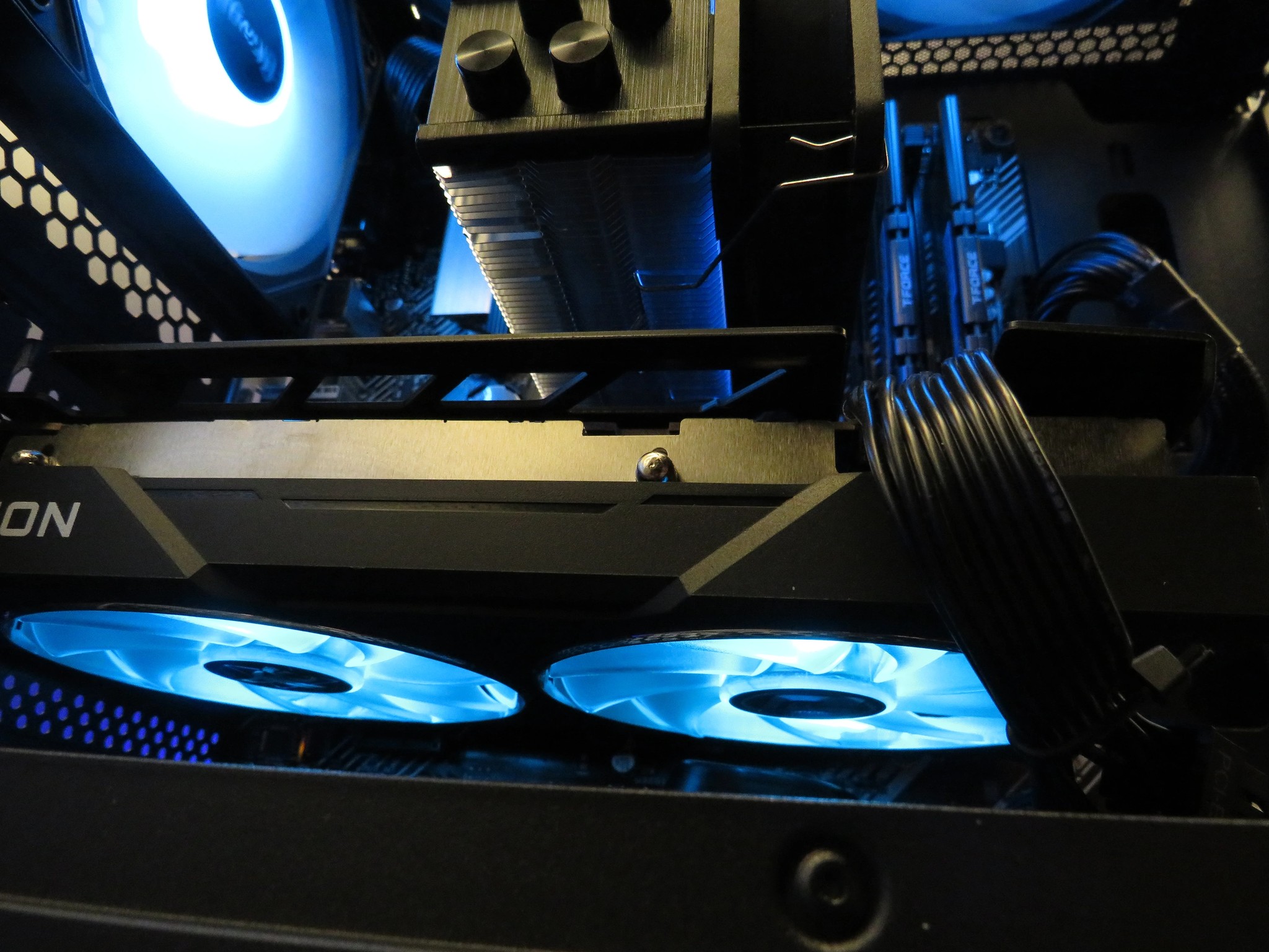 R5 5600 + Power Color Hellhound RX6600 (8GB VRAM) 1TB NVME Gen 4 Entry Level 1440 gaming