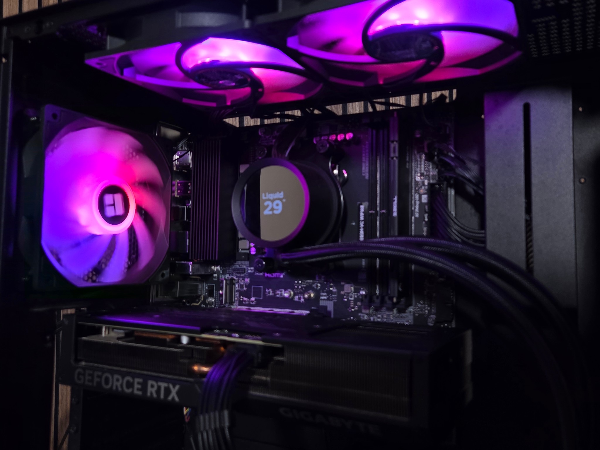 RTX 4070TI SUPER 16GB| 7500X3D |32GB DDR5 | 1TB NVME | Windows 11 | WIFI | 850W GOLD