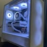 ❄️🌟ALL NEW! AM5 White PC / RX 9060 XT/ Ryzen 7 7700x/ 32GB DDR5/ 1TB gen4.🌟❄️