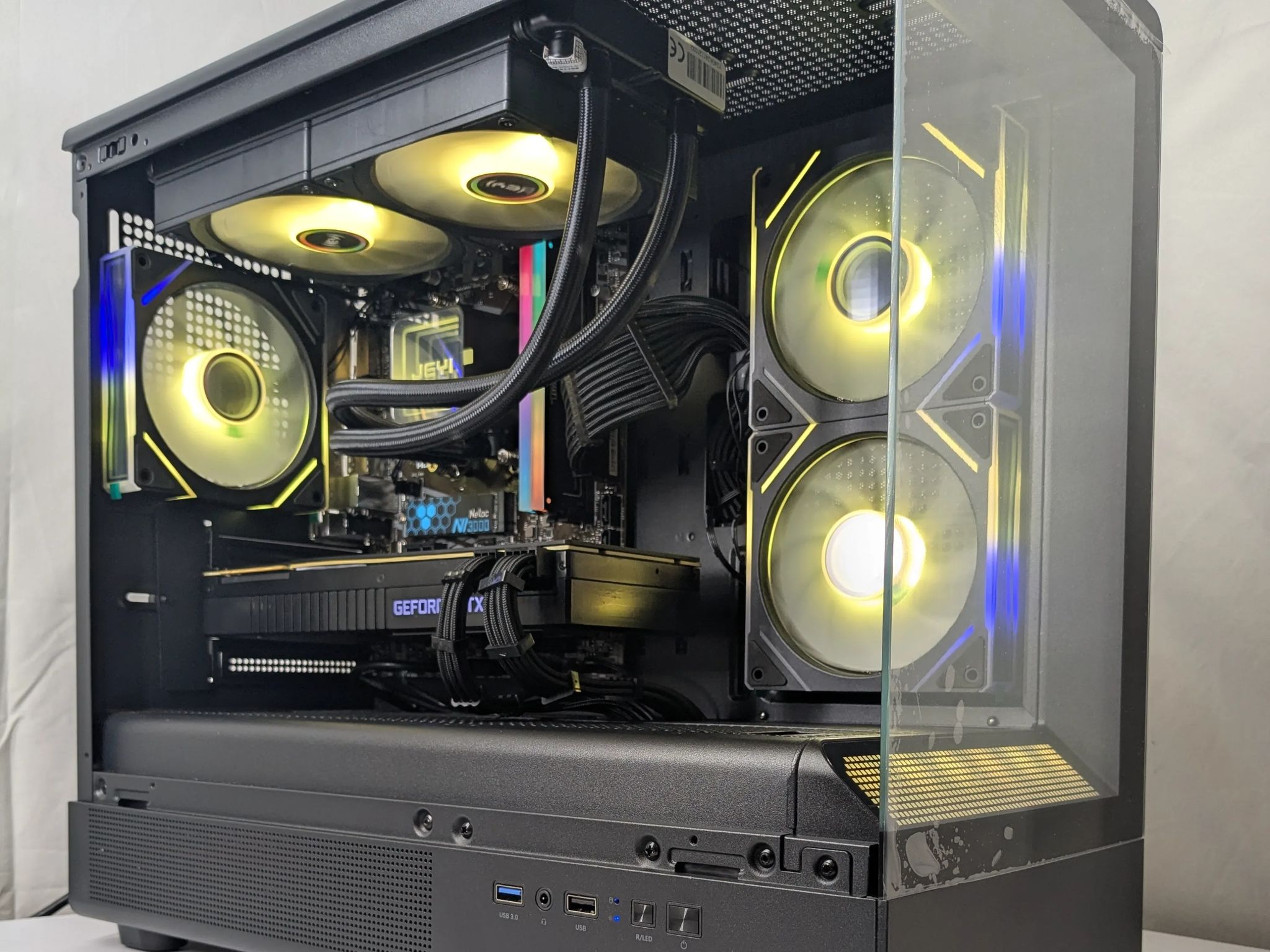 🔥 Gaming PC – RTX 2080 Super | Ryzen 7 3700X | 16GB RAM | 1TB NVMe | 240mm AIO 🔥