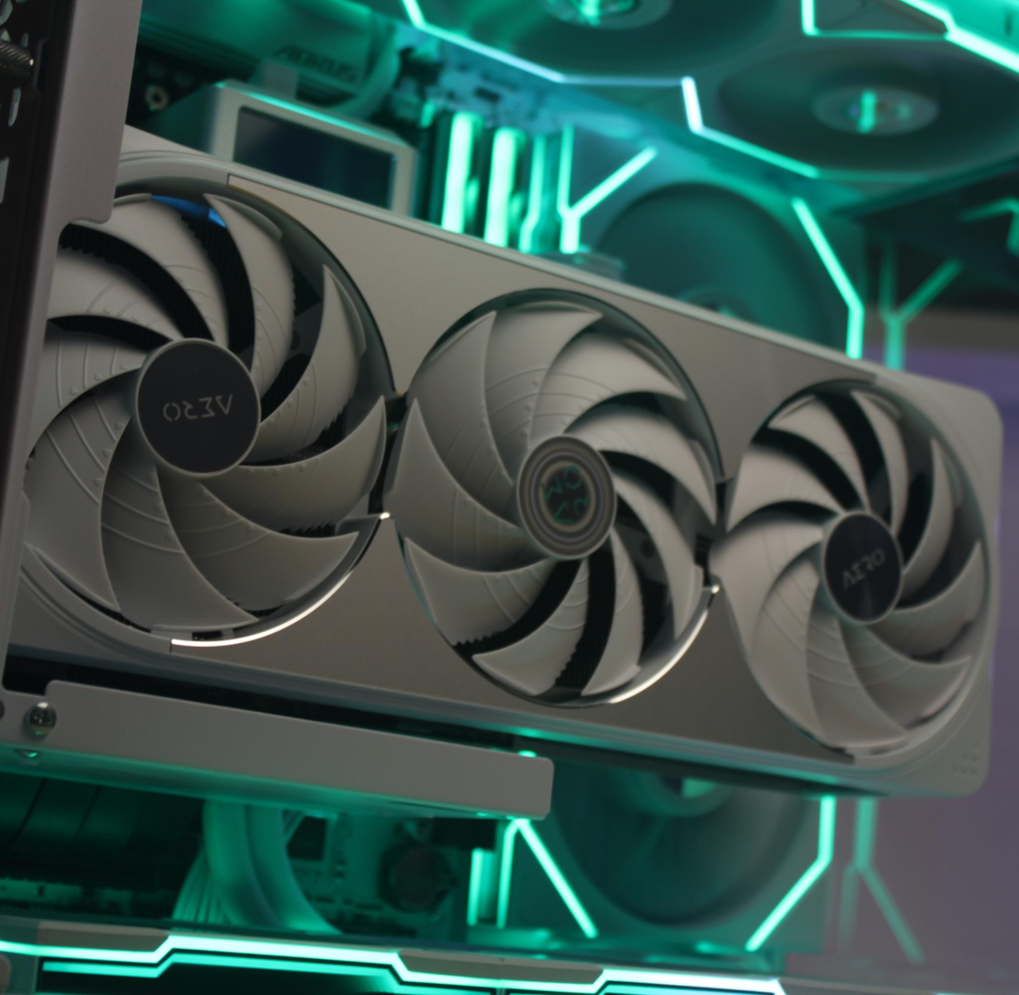 Northern Aurora | RTX 5070 Ti | Ryzen 7 9800X3D