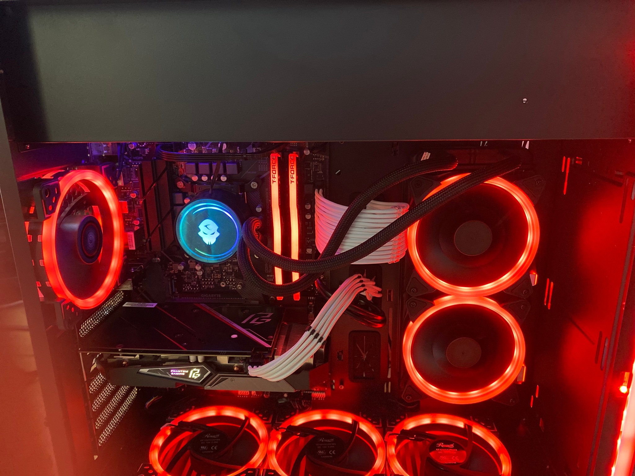 ダーク・リコン|10 Gen i3-10105F @4.2Ghz|16GB RAM|Windows 11(Activated) w/ Over 2TB Storage for Games