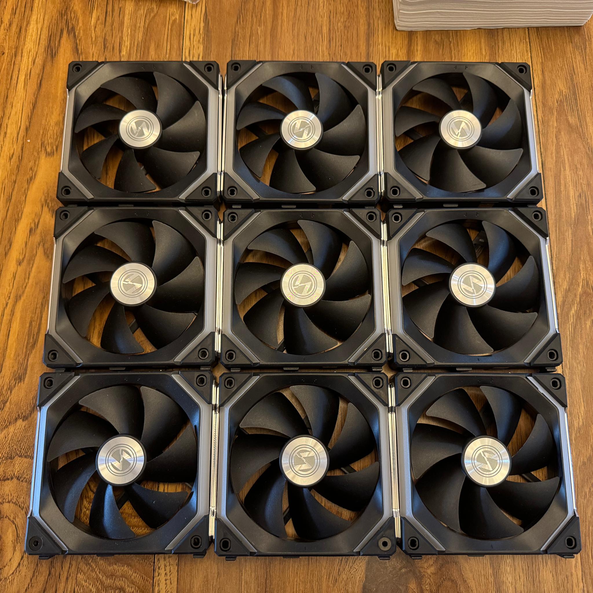 Lian Li Uni SL120 Fans (QTY 9) No Cables/Hub