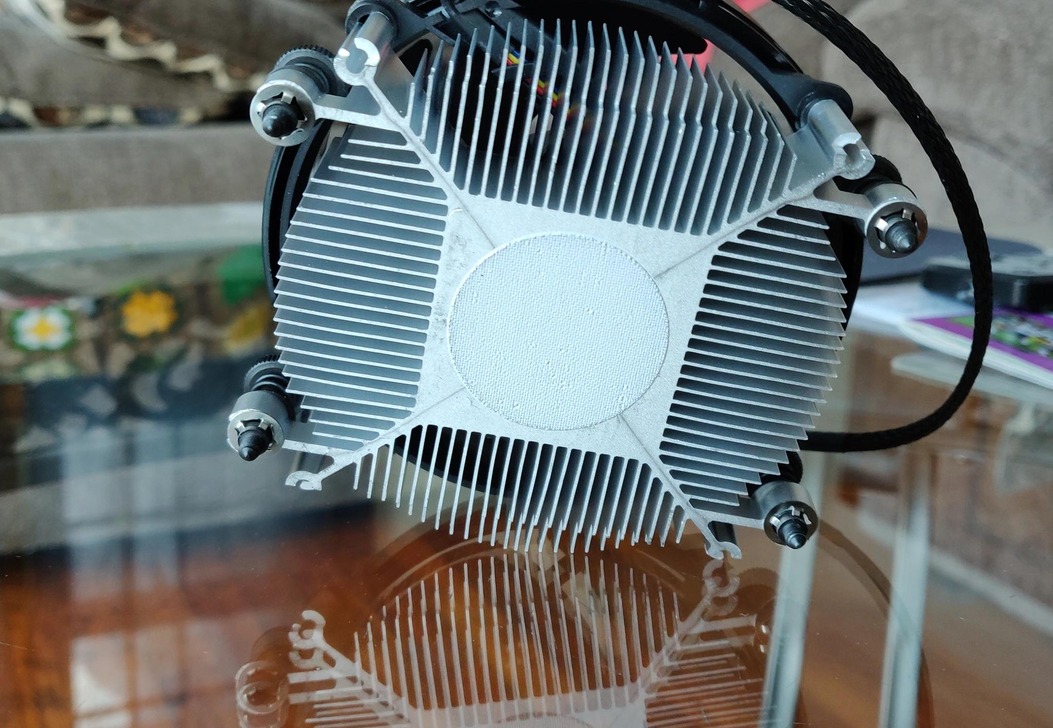 AMD Ryzen 3 3300X AM4 CPU + Heatsink