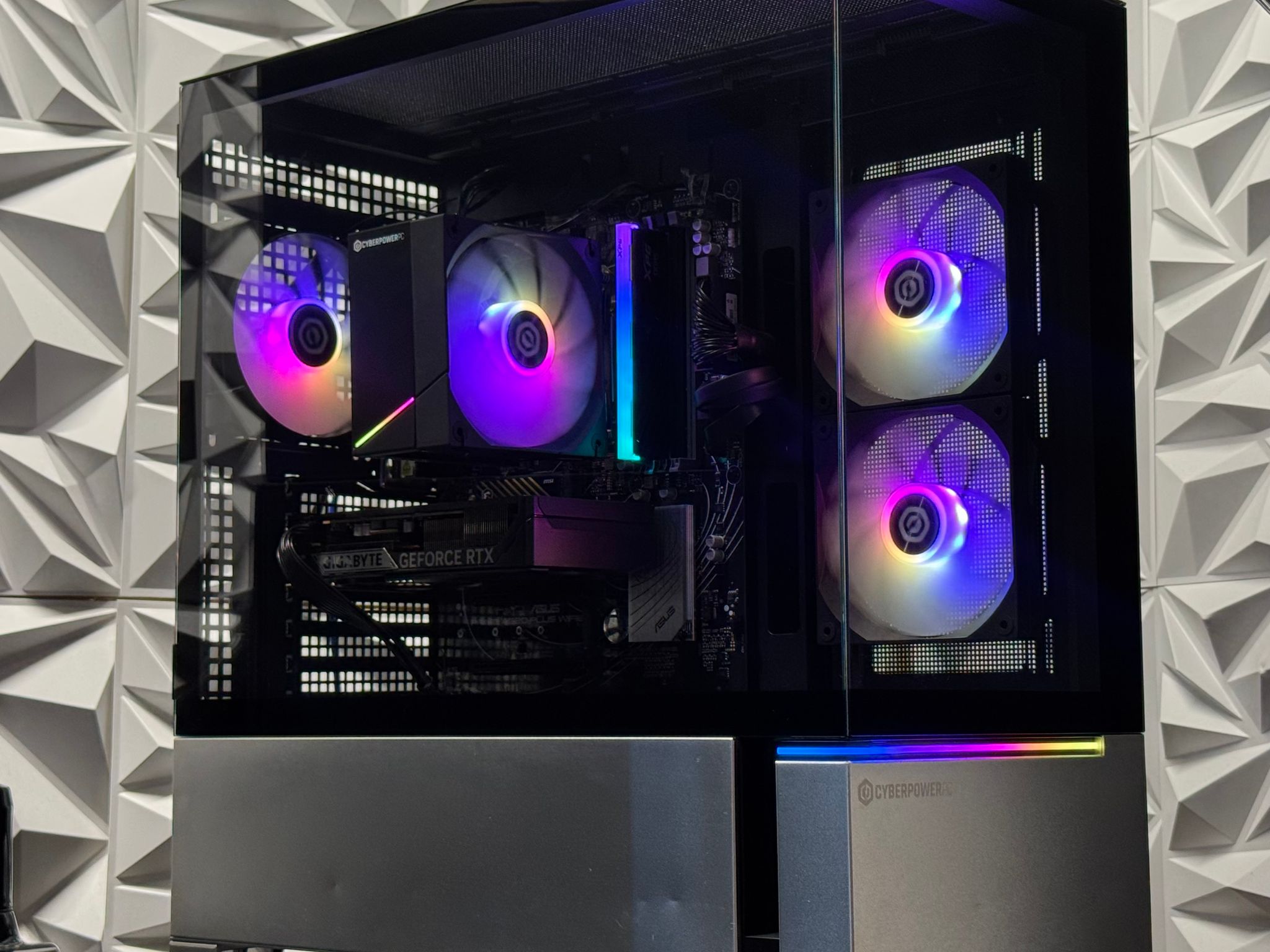 RTX 5060 / Ryzen 5 8400F / 16GB DDR5 / 1Tb SSD / Gaming pc / Future proof