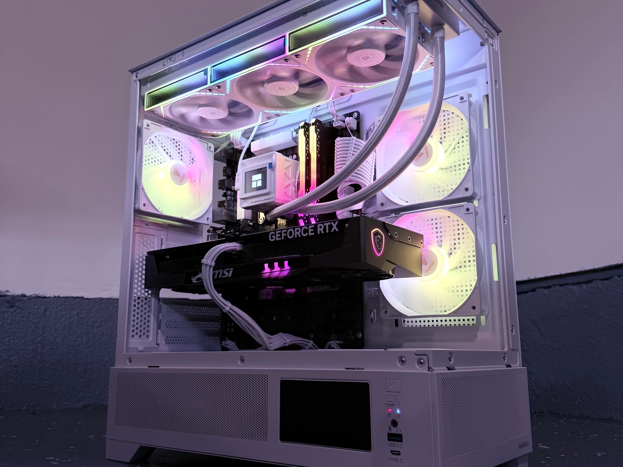 ❄️"Crystal Nova"❄️| 1440p Gaming | RTX 5070 | Intel i9 12900KF | 32B Ram | 2tb Storage | WiFi