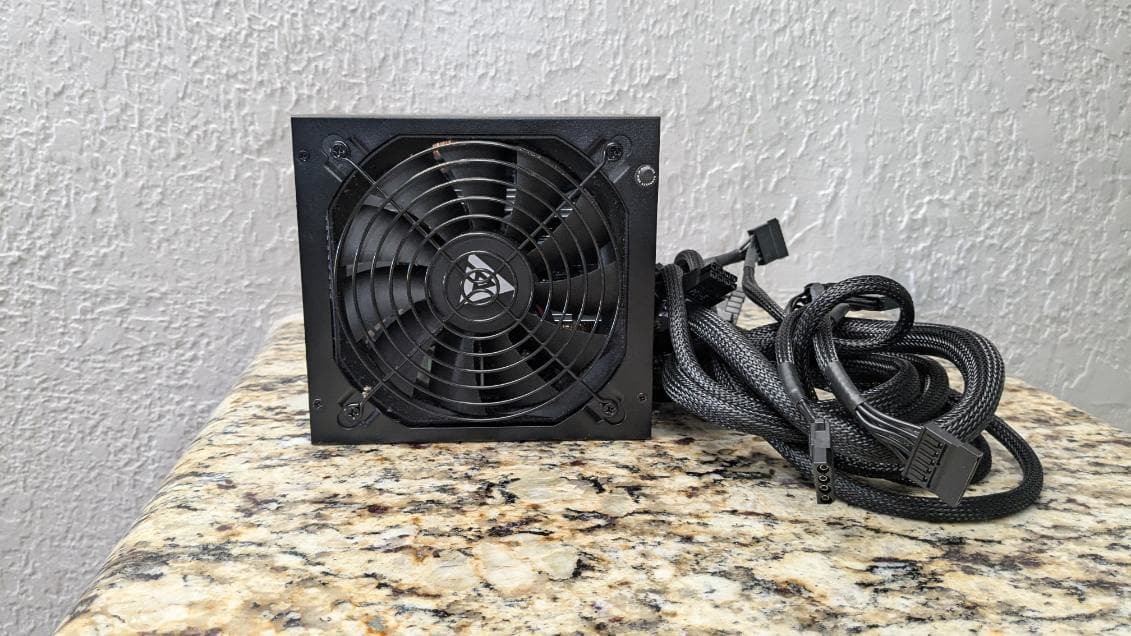 Apevia Prestige 600w 80+ Gold