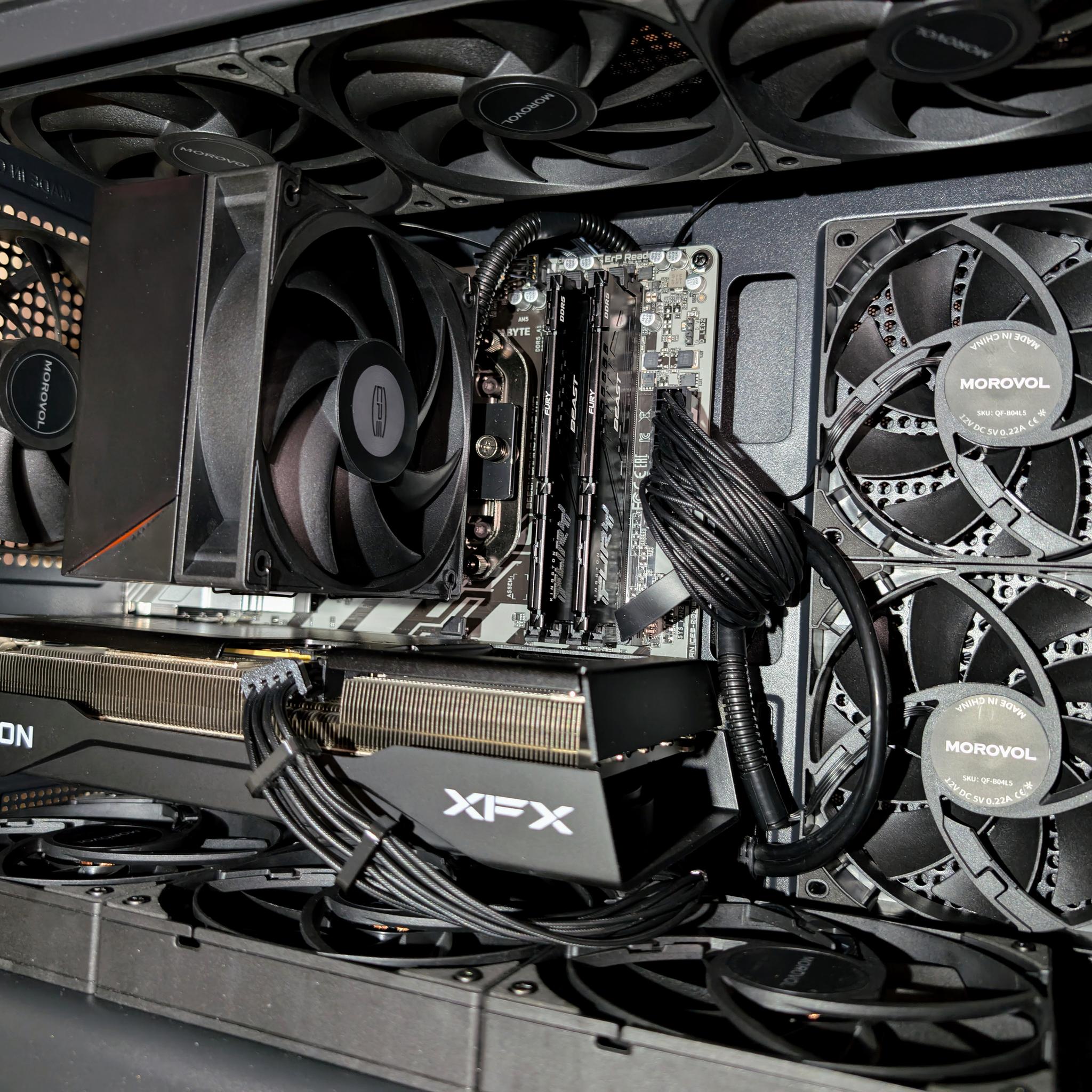 🪵 MODERN WOODEN STEALTH: RYZEN 5 7600X3D + 32GB DDR5 6000MT CL36 + RX 9060 XT 16GB 🪵