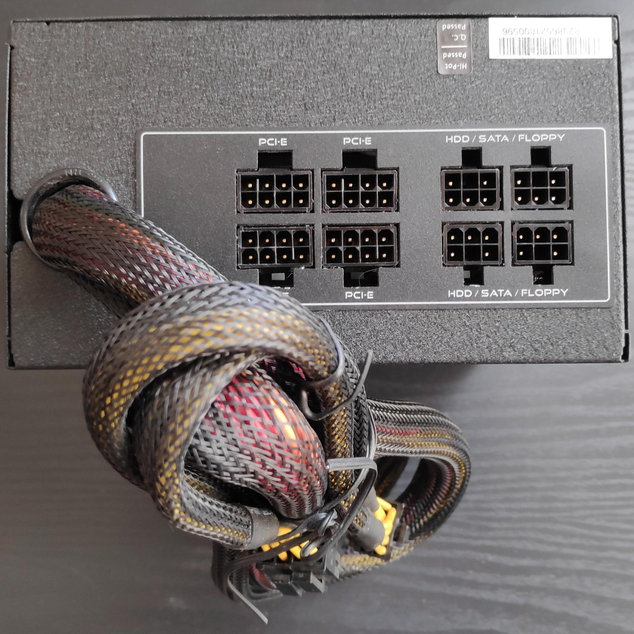 Rosewill Capstone 850M Semi-Modular 80 Plus Gold Power Supply