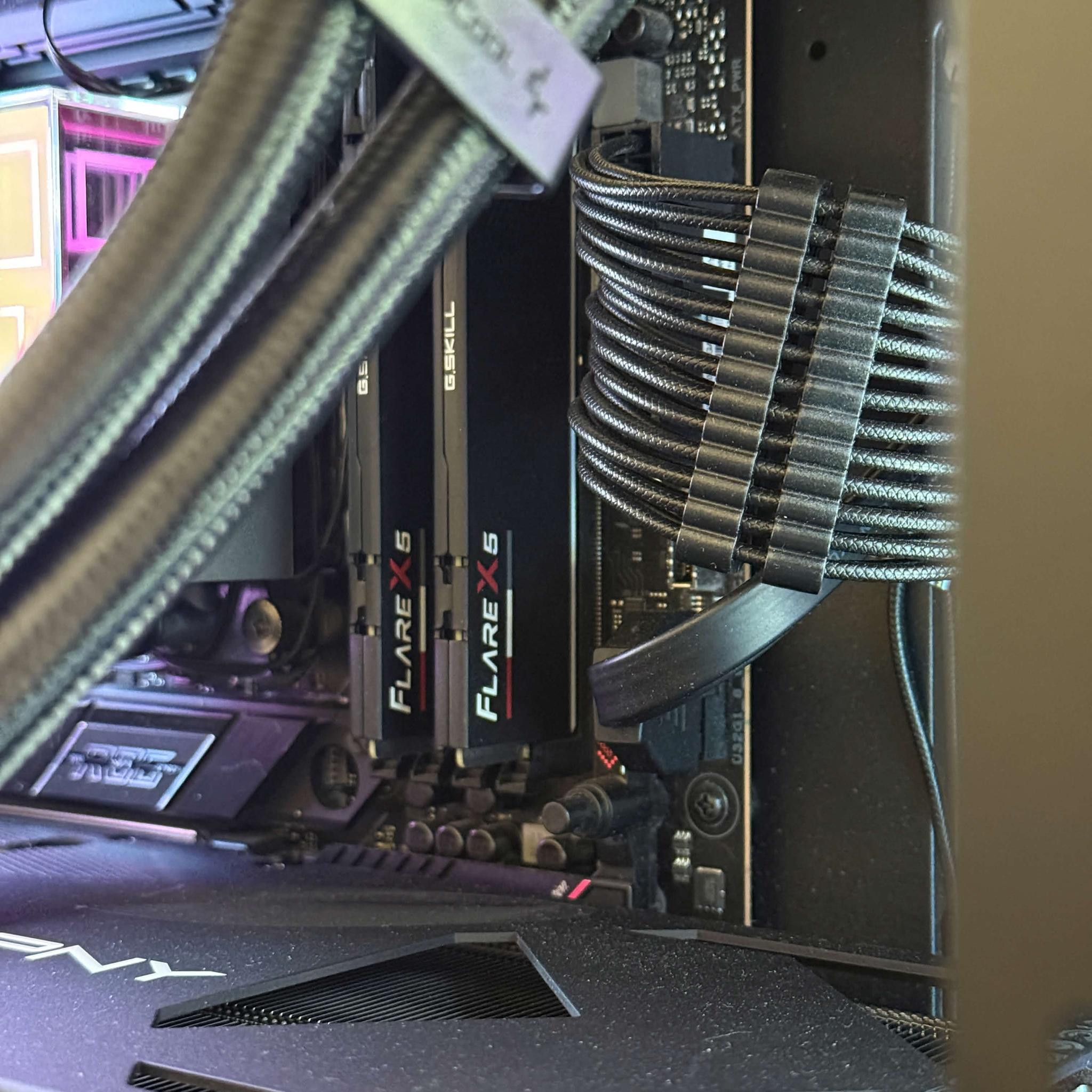 G.Skill Flare X5 DDR5-6000 CL32