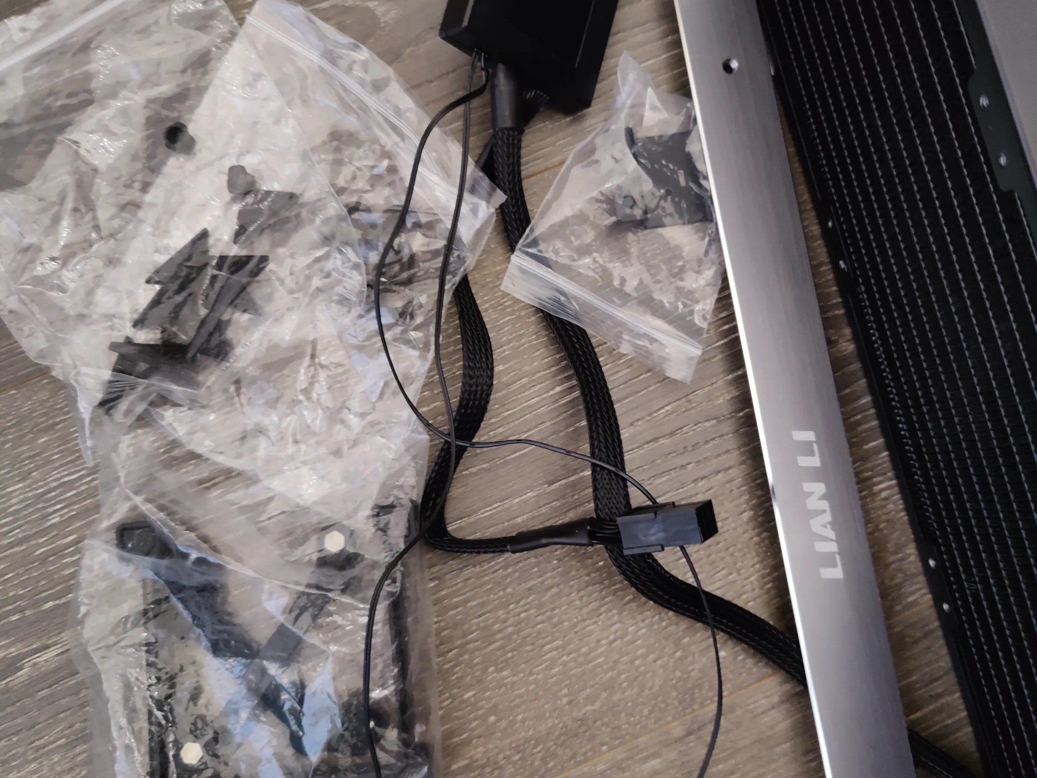 LIAN LI HYDROSHIFT LCD 360TL