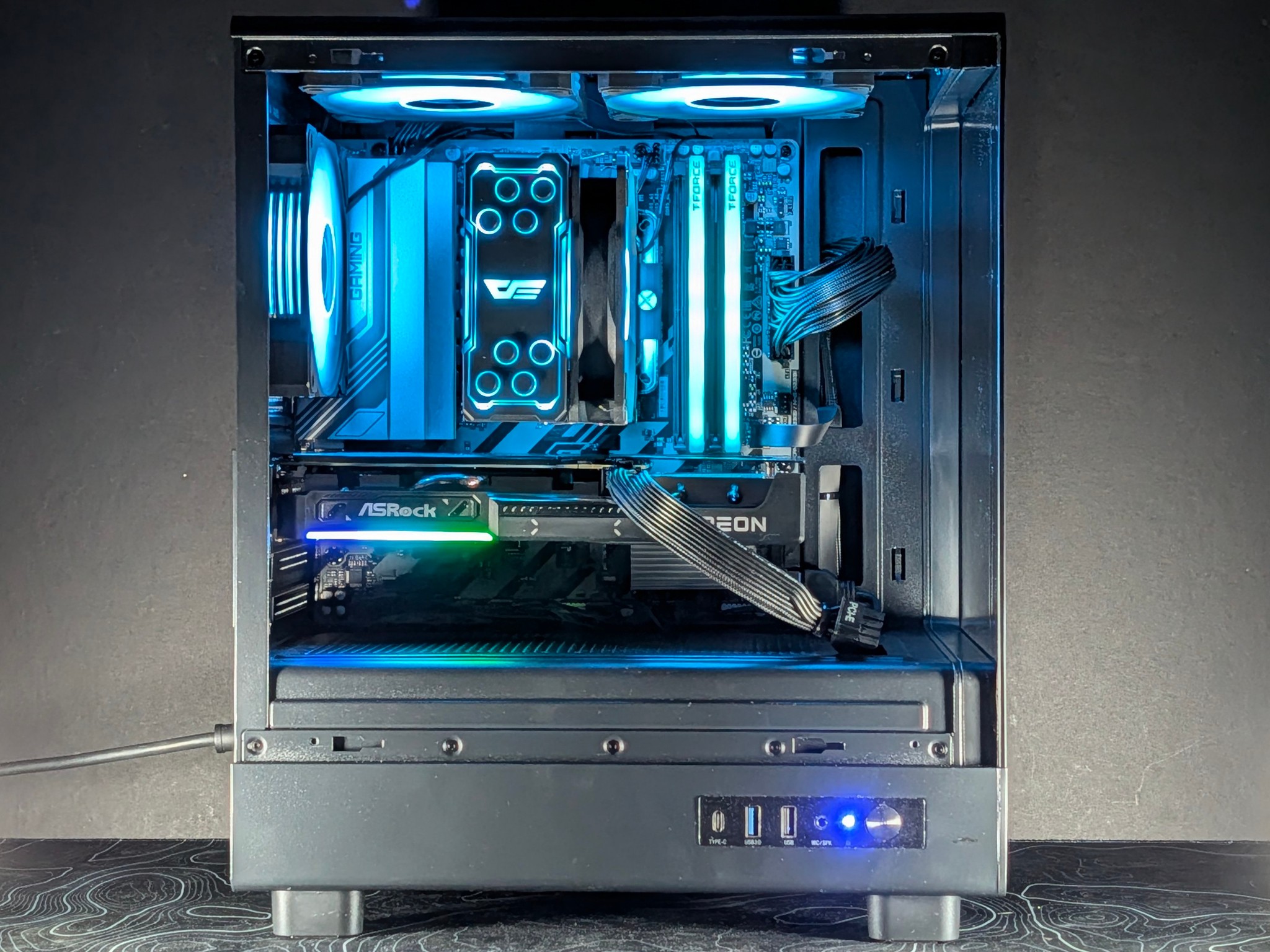 🩵🖤Ryzen 5 7600/RX 9060 XT 8GB Gaming/Streaming PC🩵🖤