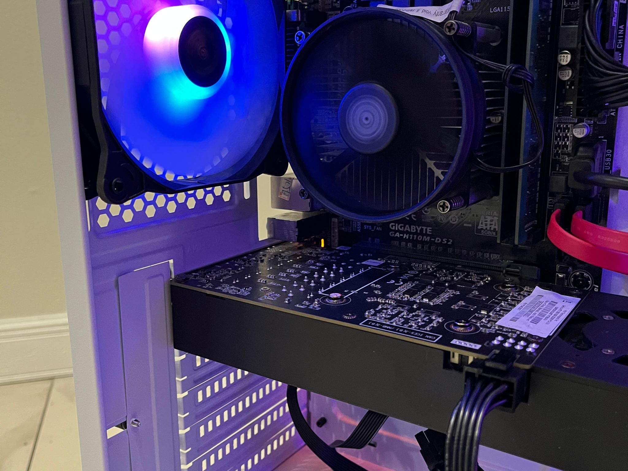 NVIDIA RTX 2060, Intel i5-7500, 12GB RAM, 870 GB Storage, RGB Gaming PC w/ Wi-Fi & Bluetooth