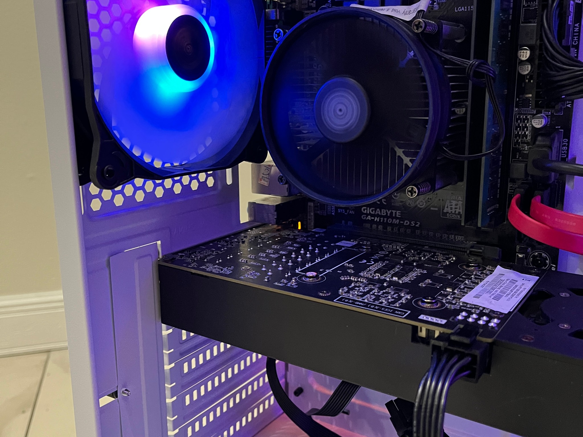 NVIDIA RTX 2060, Intel i5-7500, 12GB RAM, 870 GB Storage, RGB Gaming PC w/ Wi-Fi & Bluetooth