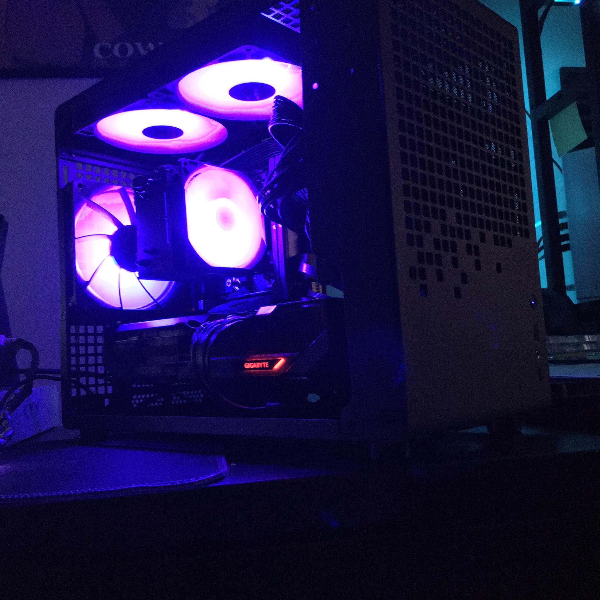 Z20 9800X3D x Giga 9070XT Gaming OC SFF