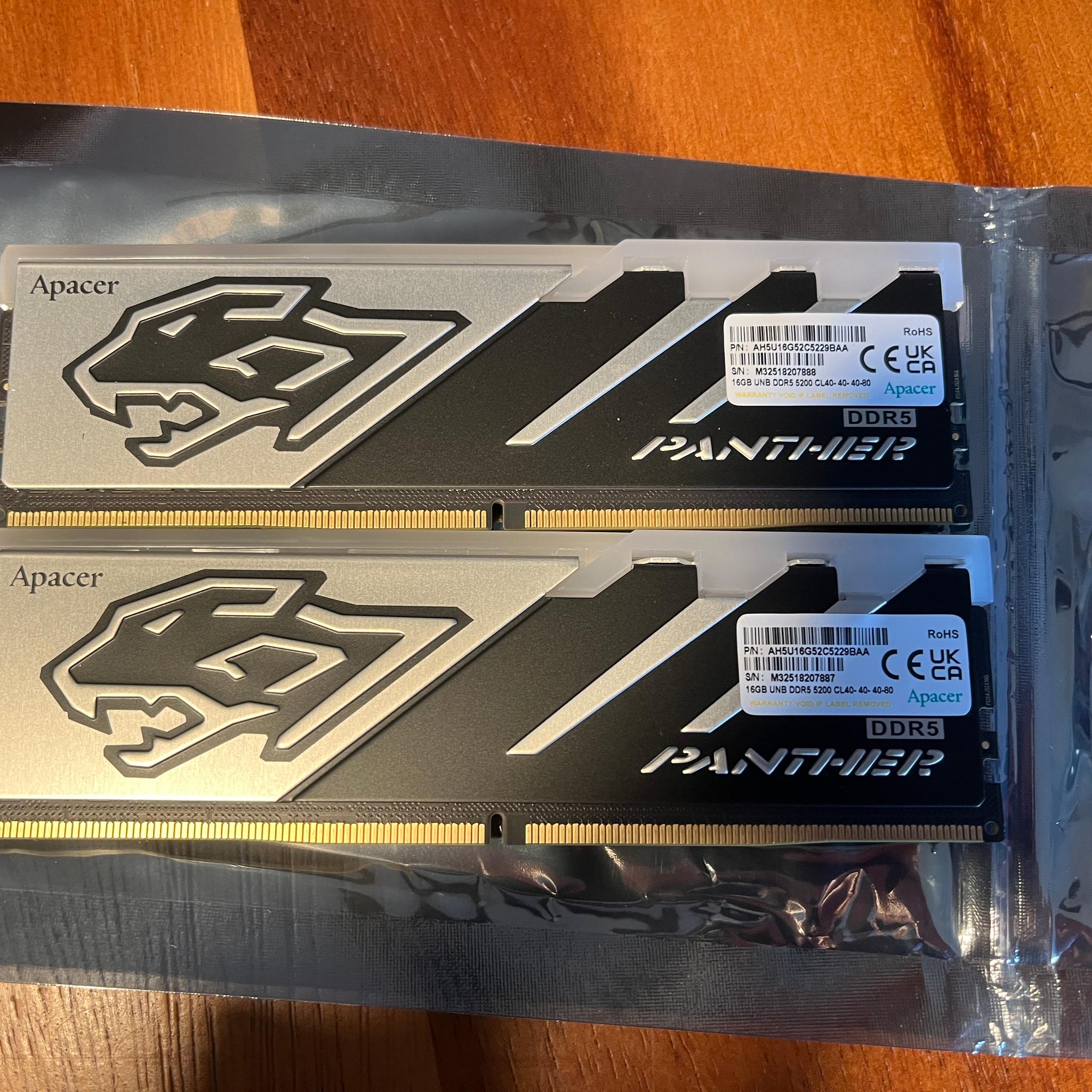 Apacer Panther 32GB (2x16GB) RAM DDR5 RGB 5200MHz AH5U16G52C5229BAA