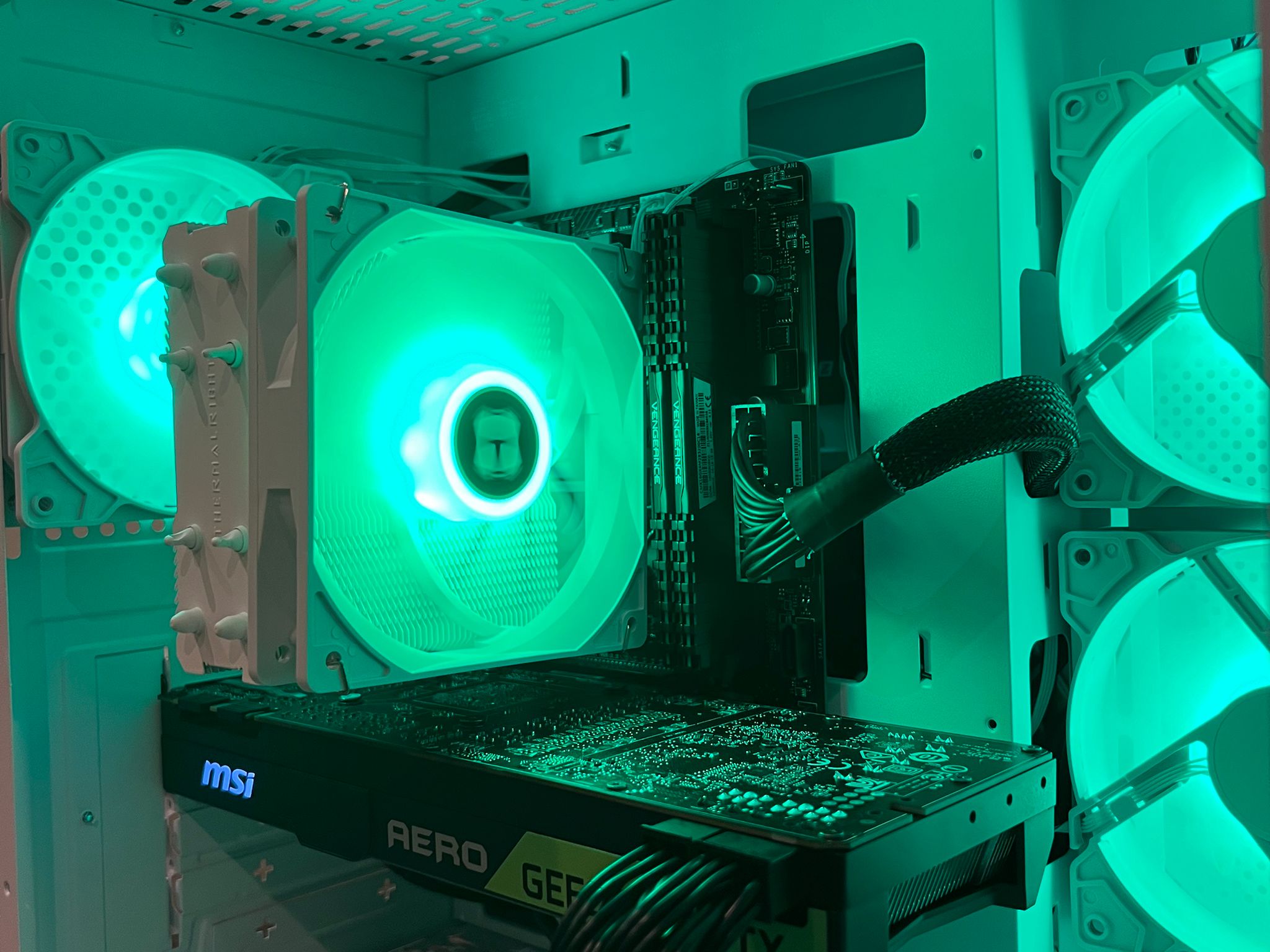 Gtx 1080 Ti 11GB, Ryzen 5 3600 Gaming PC