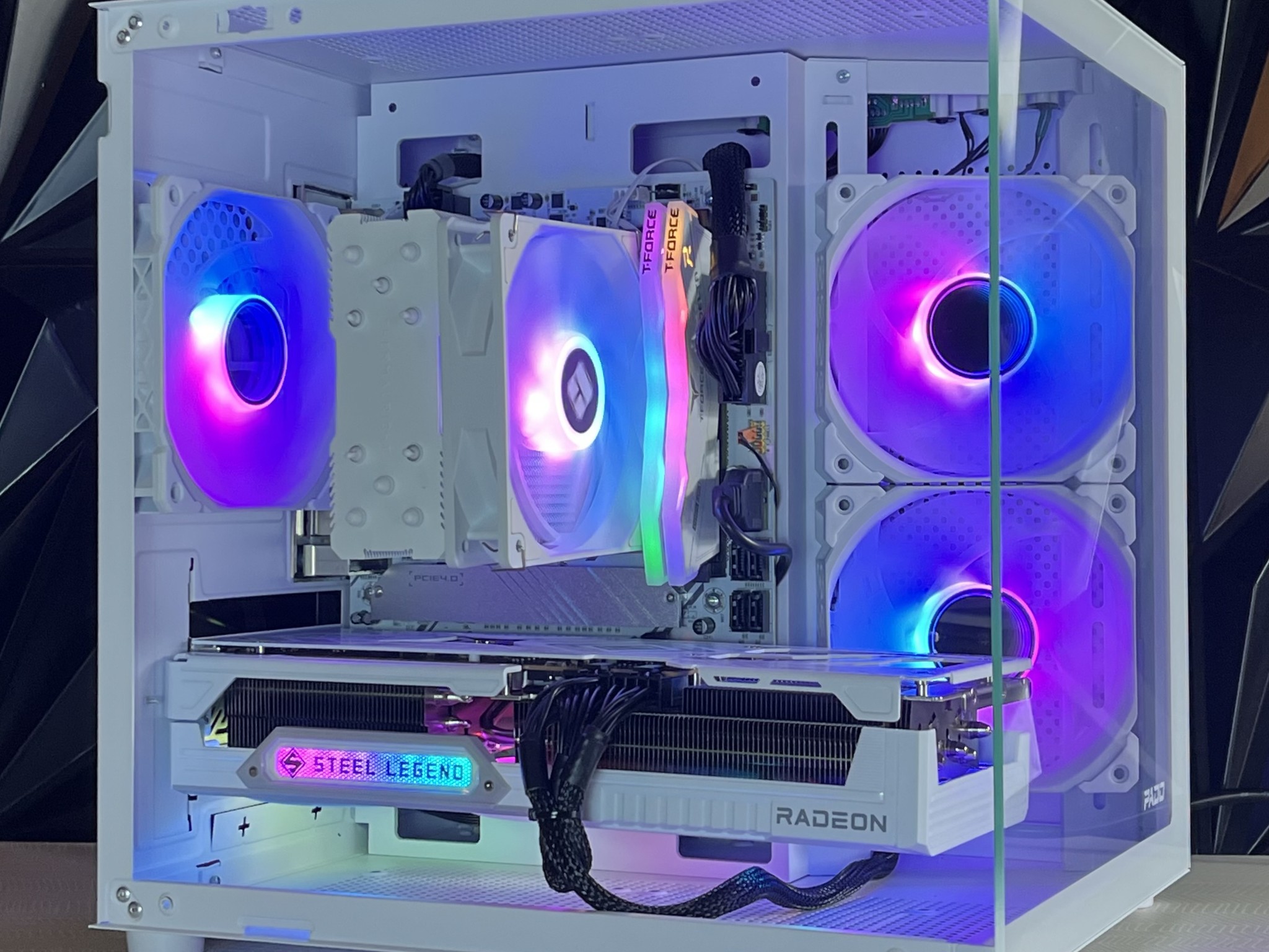 HIGH END RX 9070 XT ALL WHITE CUSTOM GAMING PC!