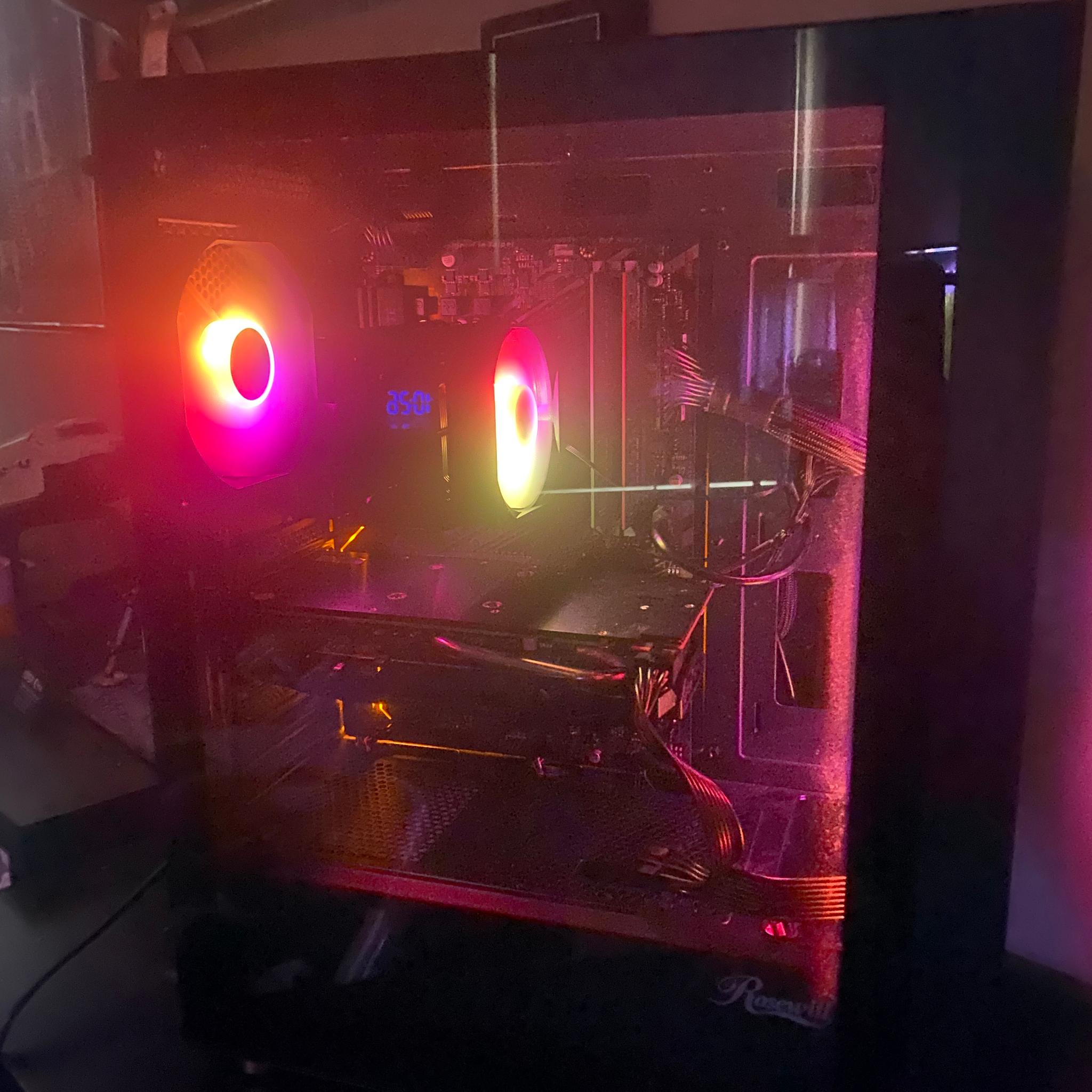 Budget gaming PC I5-8500T Rx 580 0.9 TB of storage