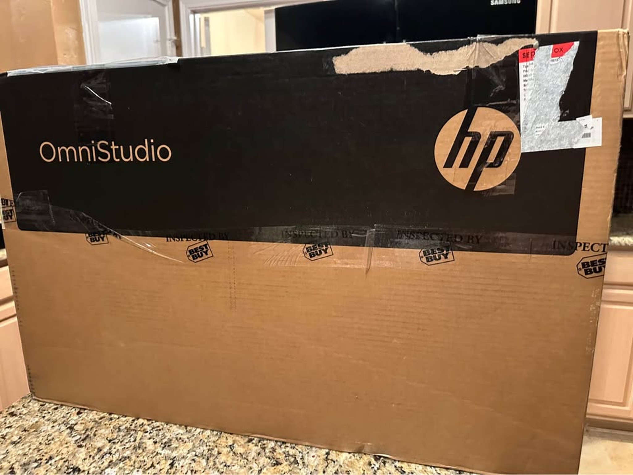 New HP - OmniStudio X - 27" 4K UHD All-in-One - Intel Core Ultra 7 256V - 16GB - 1TB SSD