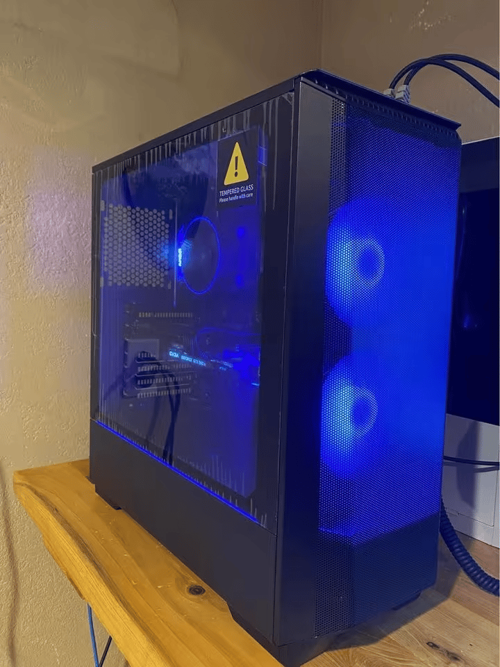 AMD Ryzen 7 2700x // Evga Gtx 980ti