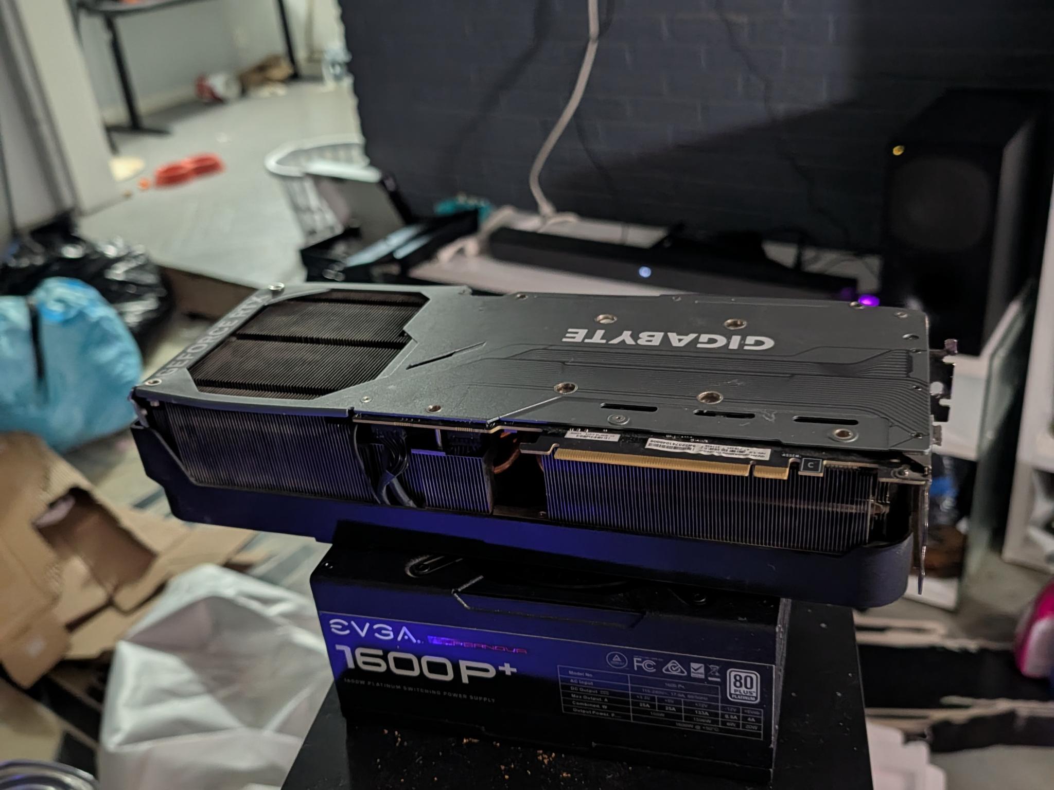 4090 Gigabyte