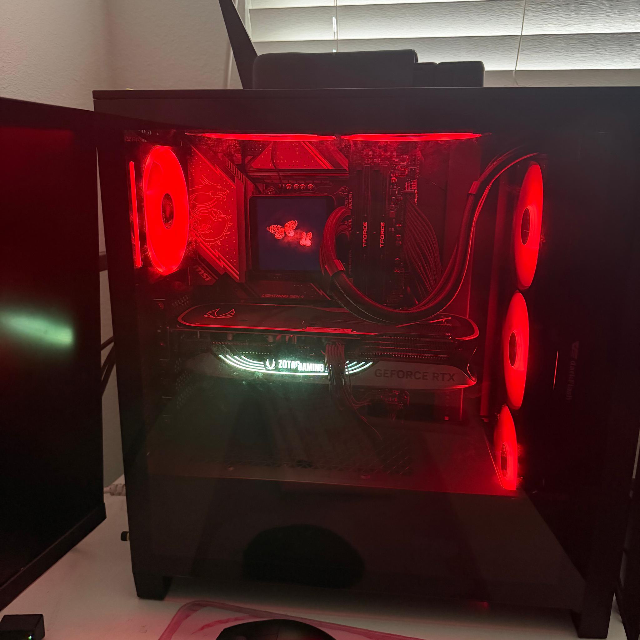GeForce RTX 4070 Ti OC Custom Gaming PC - Core i7-14700KF, 2TB NVMe SSD