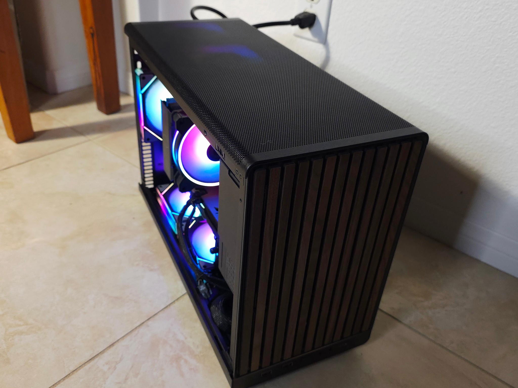 Stunning Gaming PC Nvidia RTX 4070+ Ryzen 5 7600x