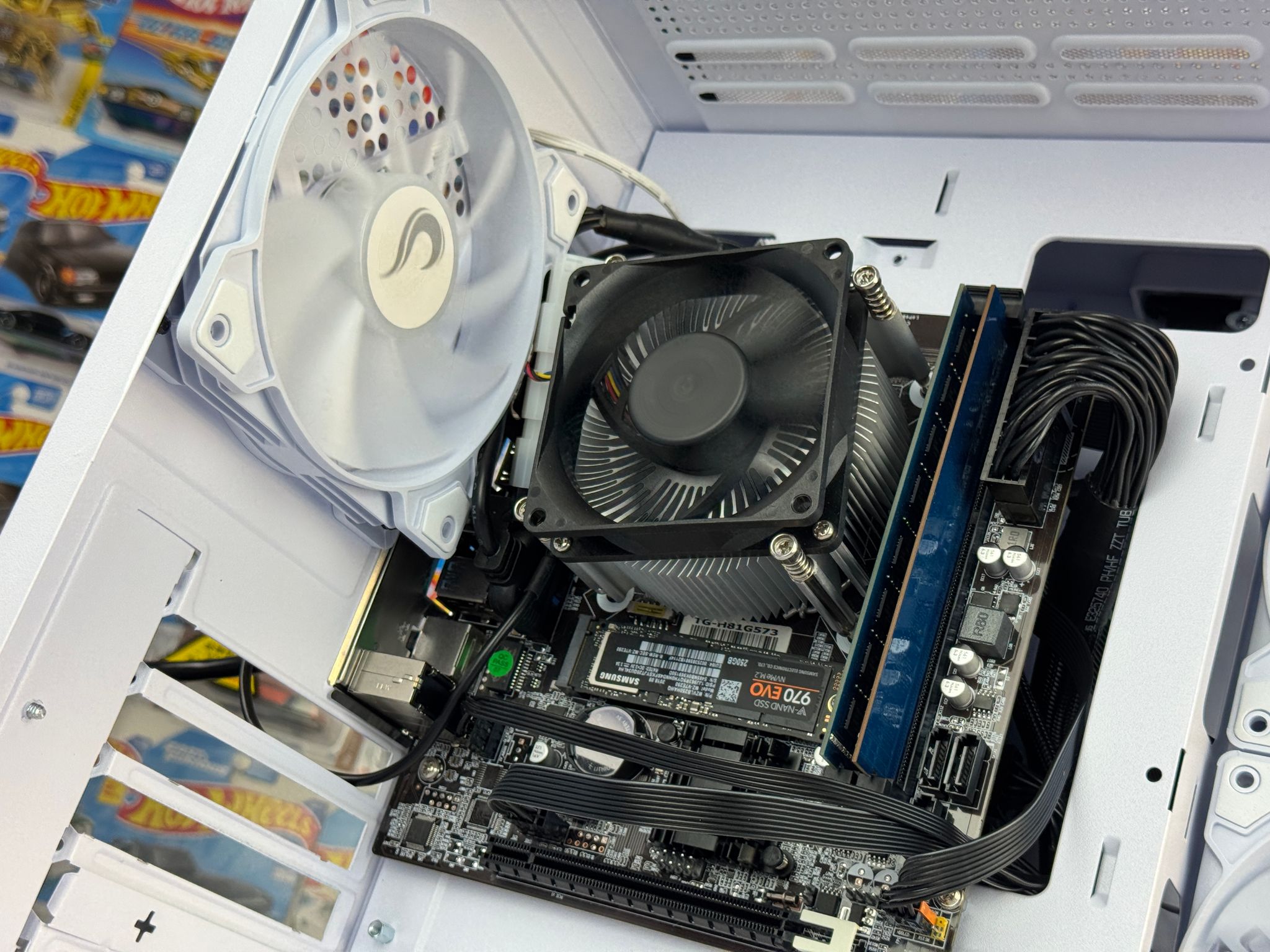 🧊 GLACIER - Intel Core I5 Gaming PC 🧊