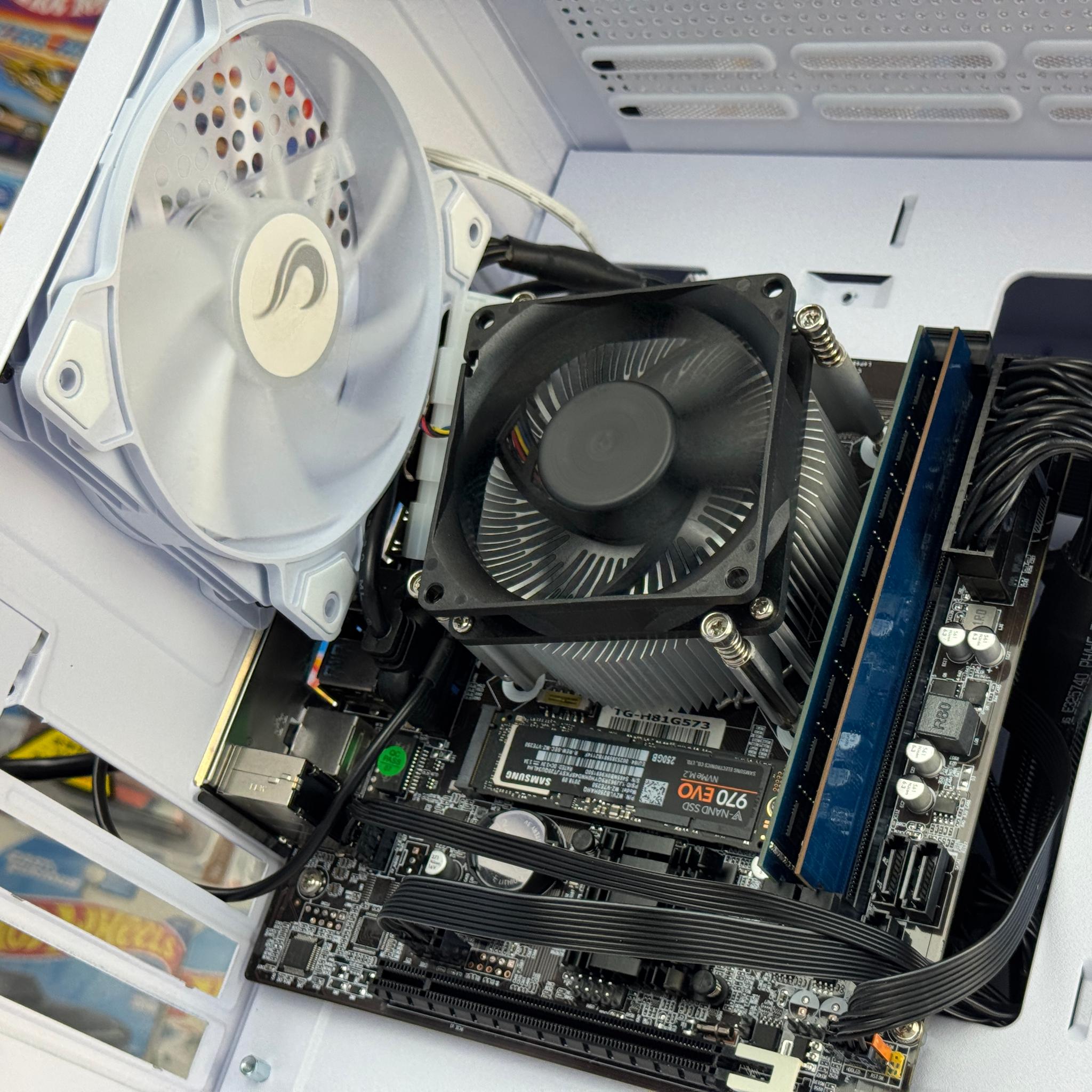 🧊 GLACIER - Intel Core I5 Gaming PC 🧊