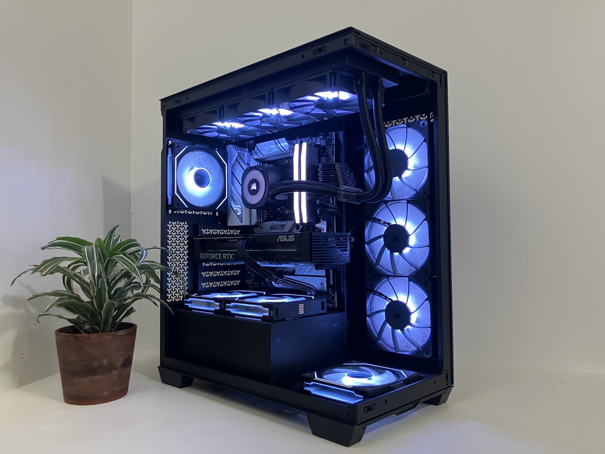 Nvidia RTX 5060 Ti 16GB | Ryzen 7 7800X3D | 32GB DDR5 RAM | New-Build, High-End