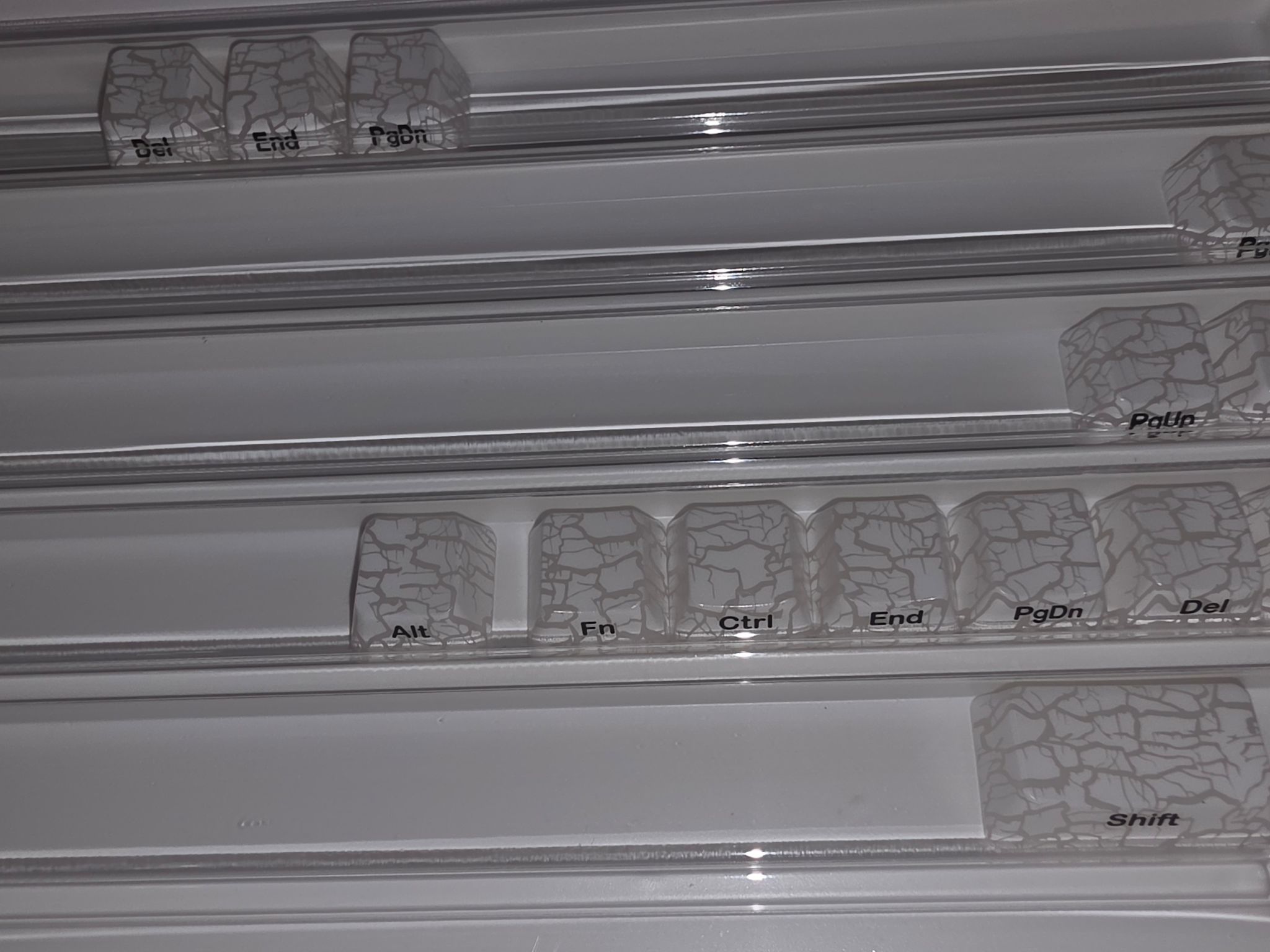 Xvx white cracked ice key caps