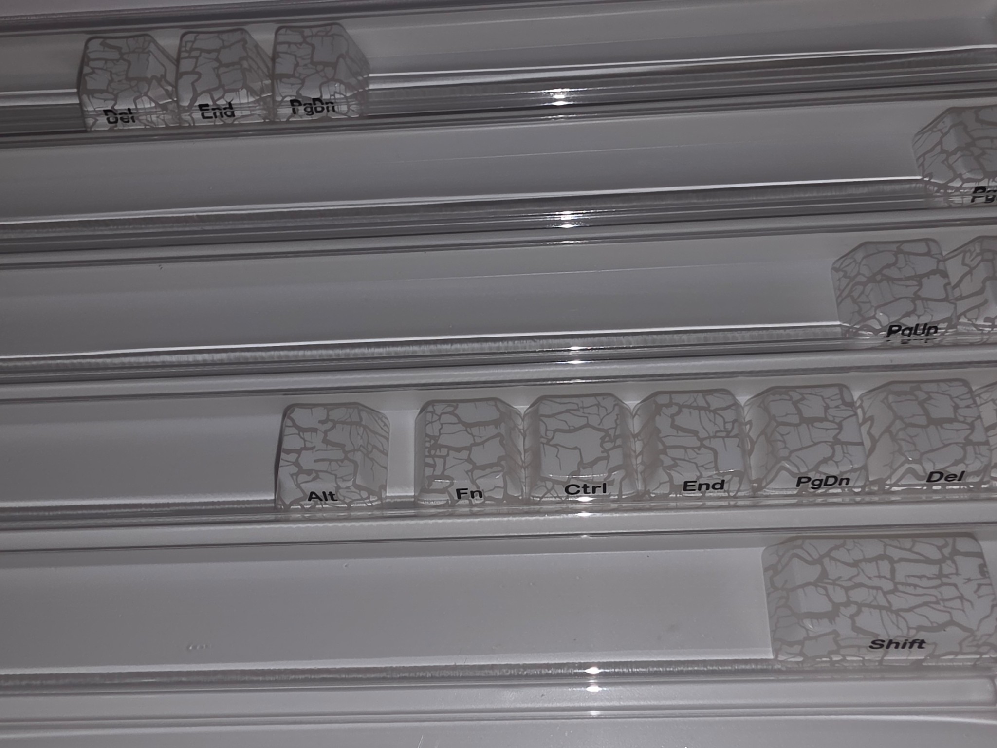 Xvx white cracked ice key caps