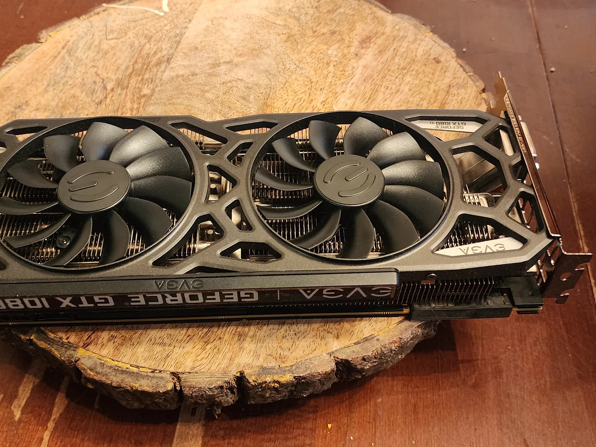 EVGA GeForce GTX 1080 Ti FTW3 Gaming, 11GB GDDR5X