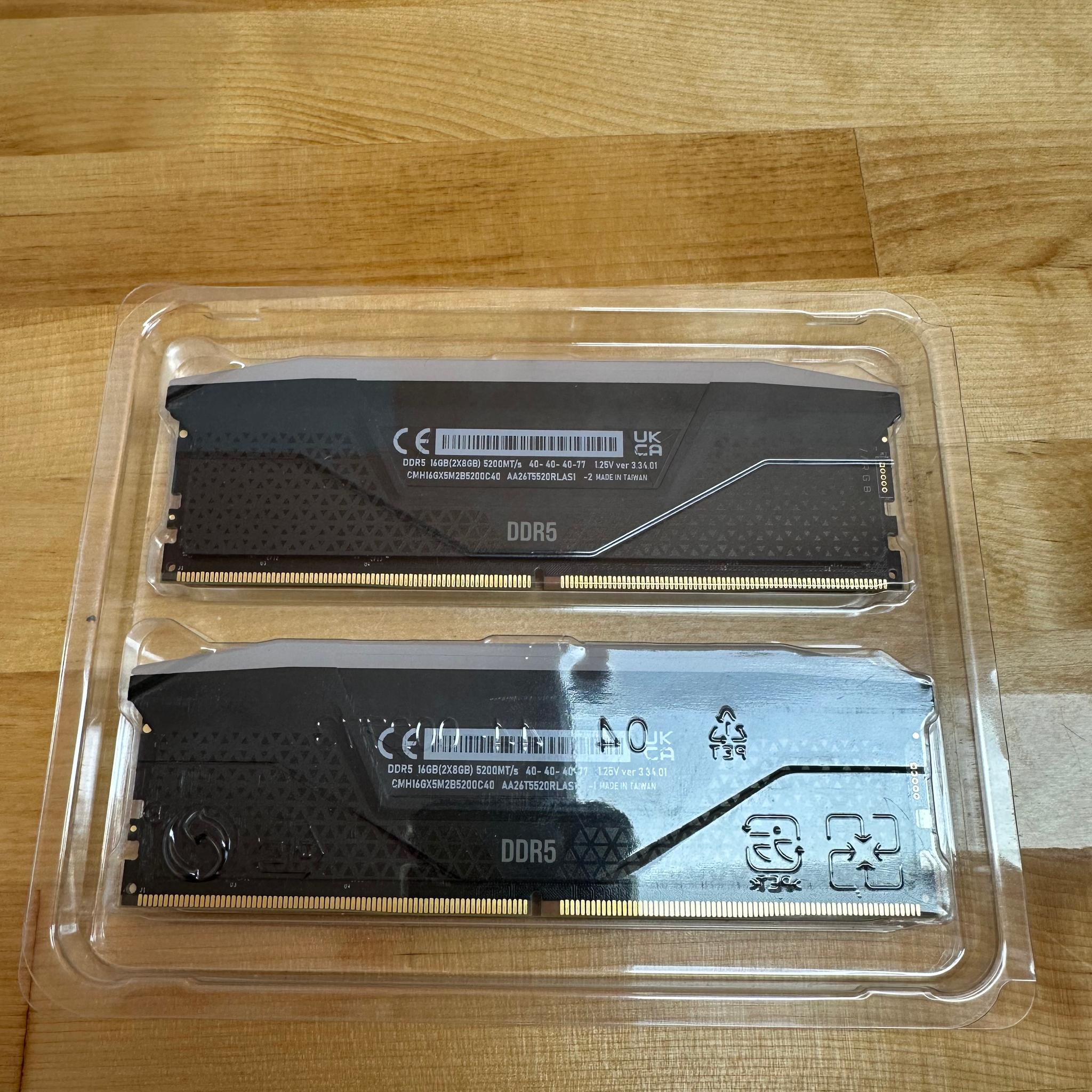16GB DDR5 Corsair Vengeance RGB 5200mt/s
