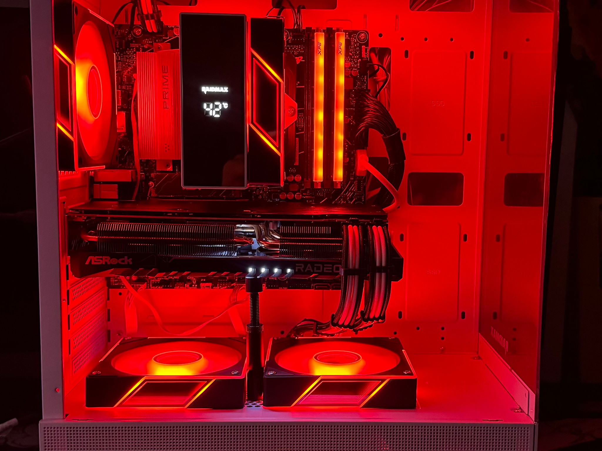 Gaming PC / content creation | AMD Radeon RX 7700 XT| Ryzen 7 | 32GB RAM | WINDOWS 11 Home | WiFi an