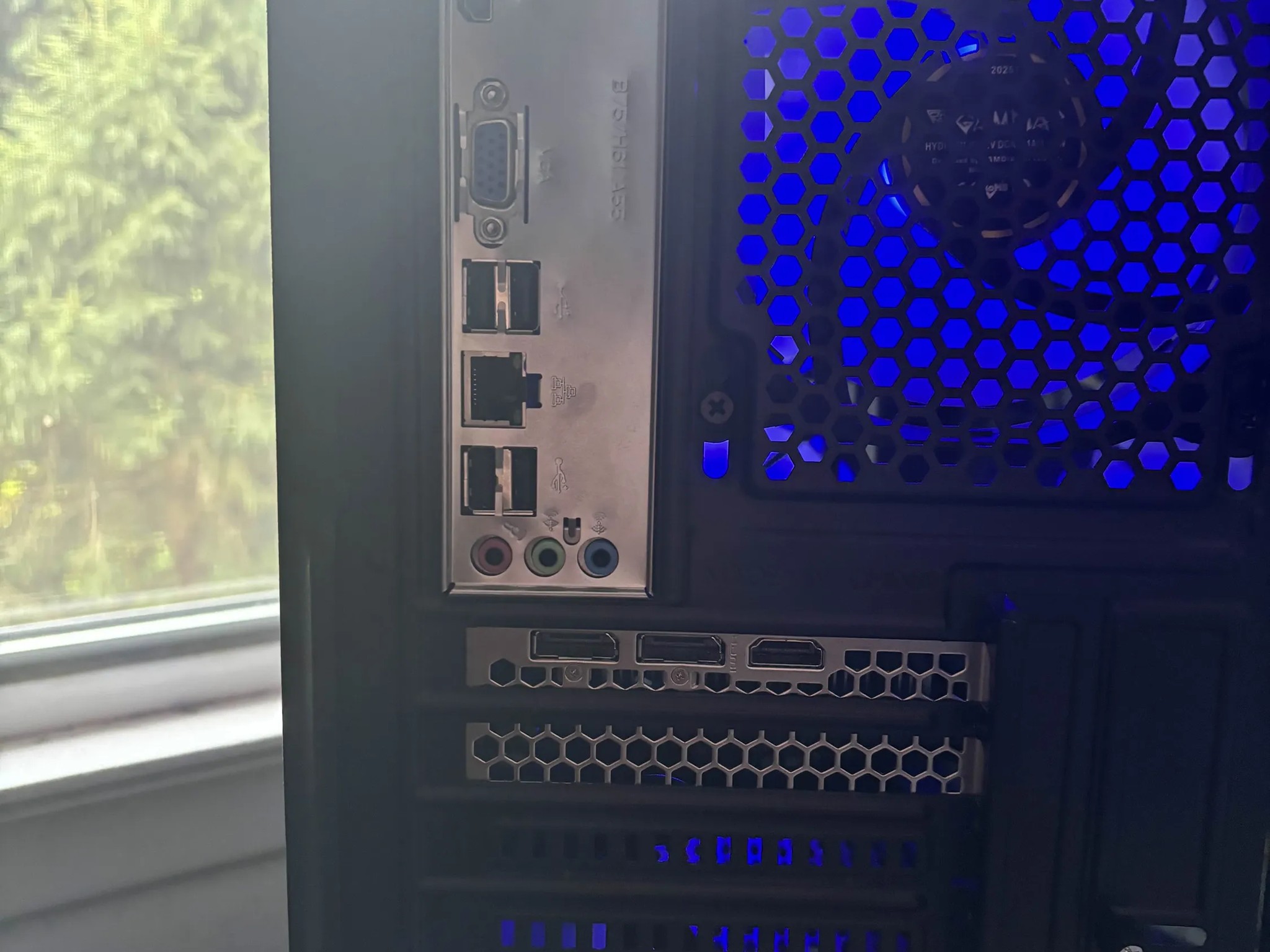 GAMING PC i5 16GB NVIDIA GTX 1650 RGB Lighting RGB Fans Computer