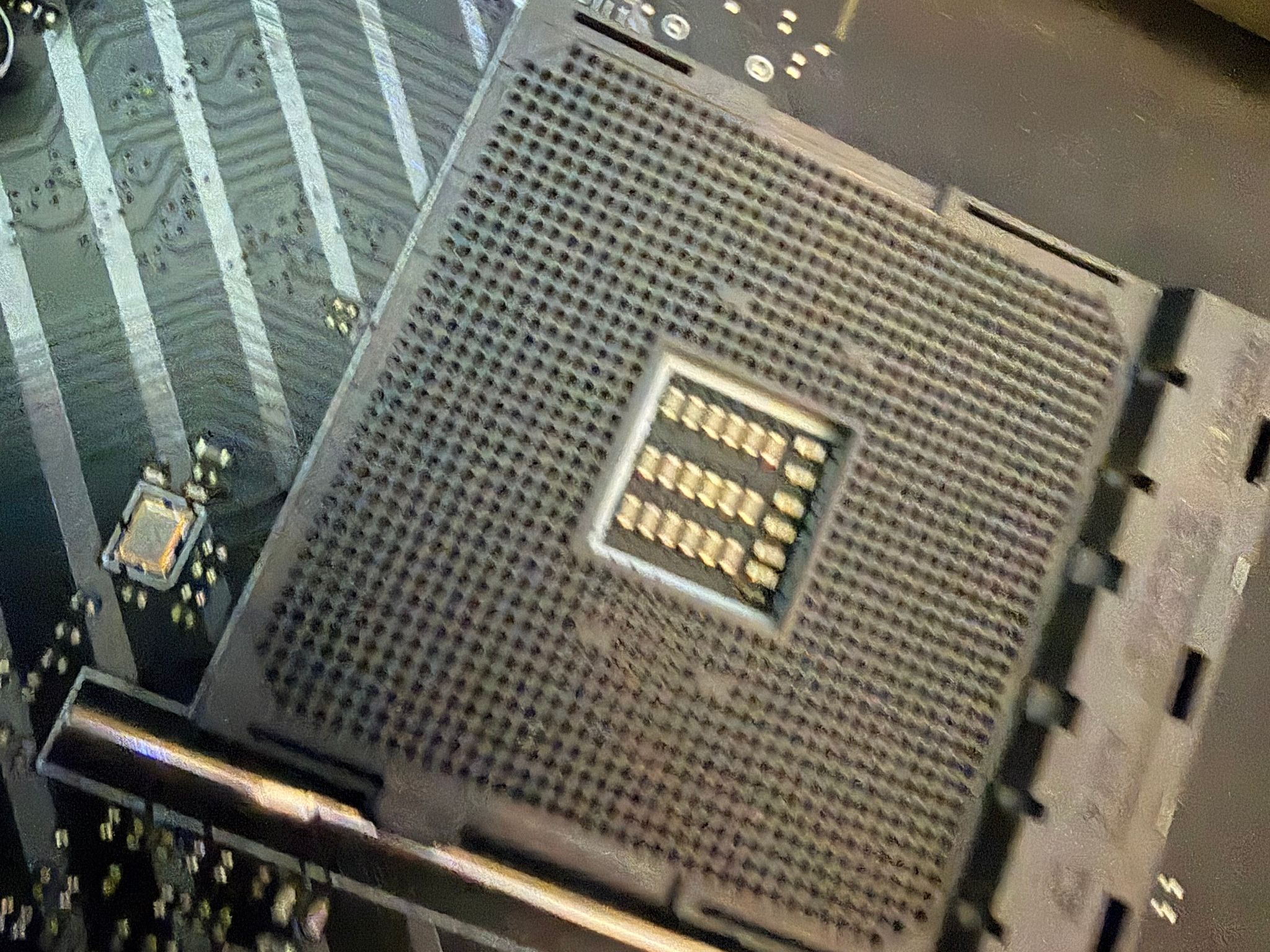 MSi B550 Carbon wifi ATX AM4