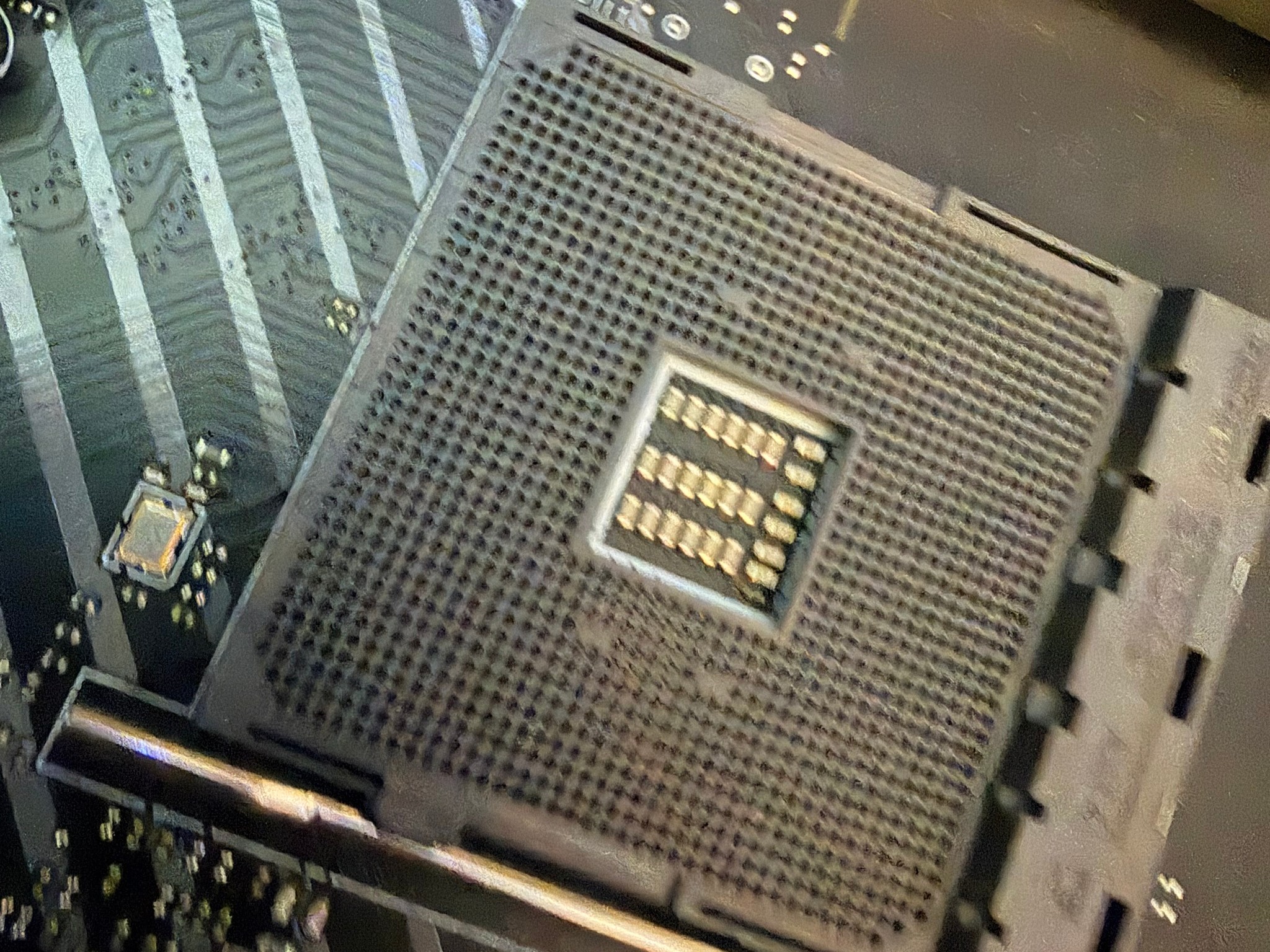 MSi B550 Carbon wifi ATX AM4