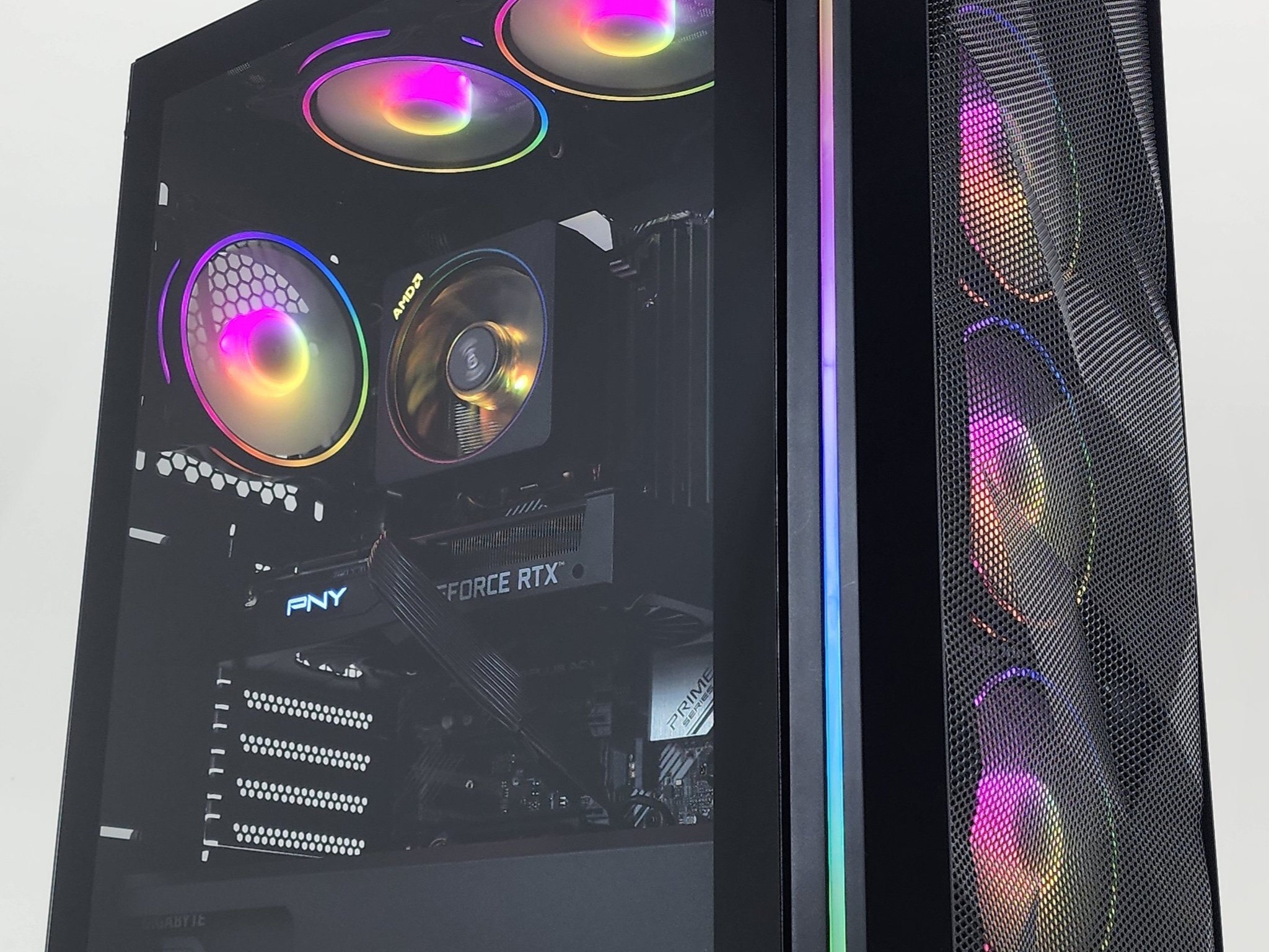 Gaming PC Ryzen 7 5800XT 32GB RAM 1TB SSD RTX 3060 8GB Windows 11 Computer