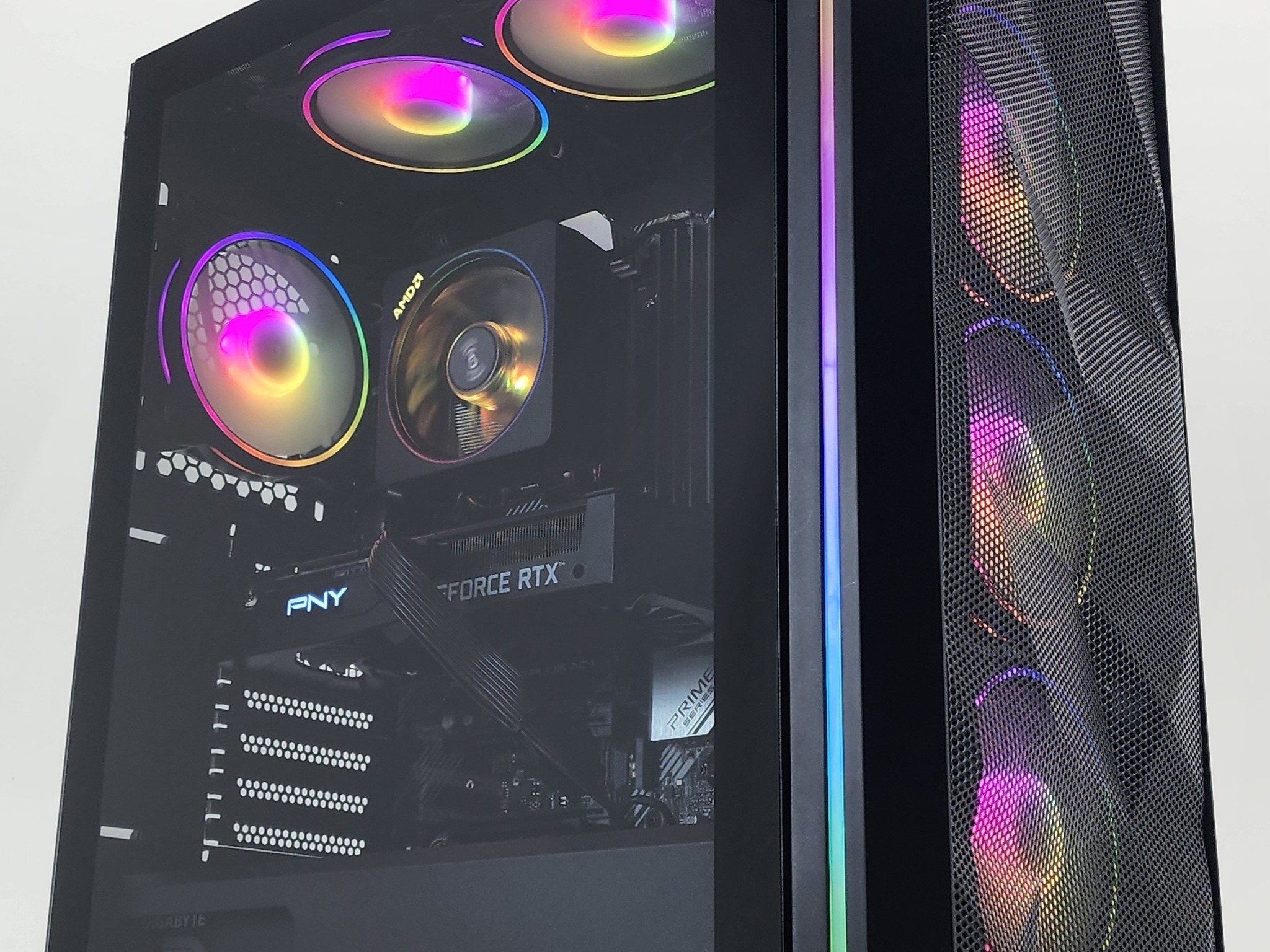 Gaming PC Ryzen 7 5800XT 32GB RAM 1TB SSD RTX 3060 8GB Windows 11 Computer