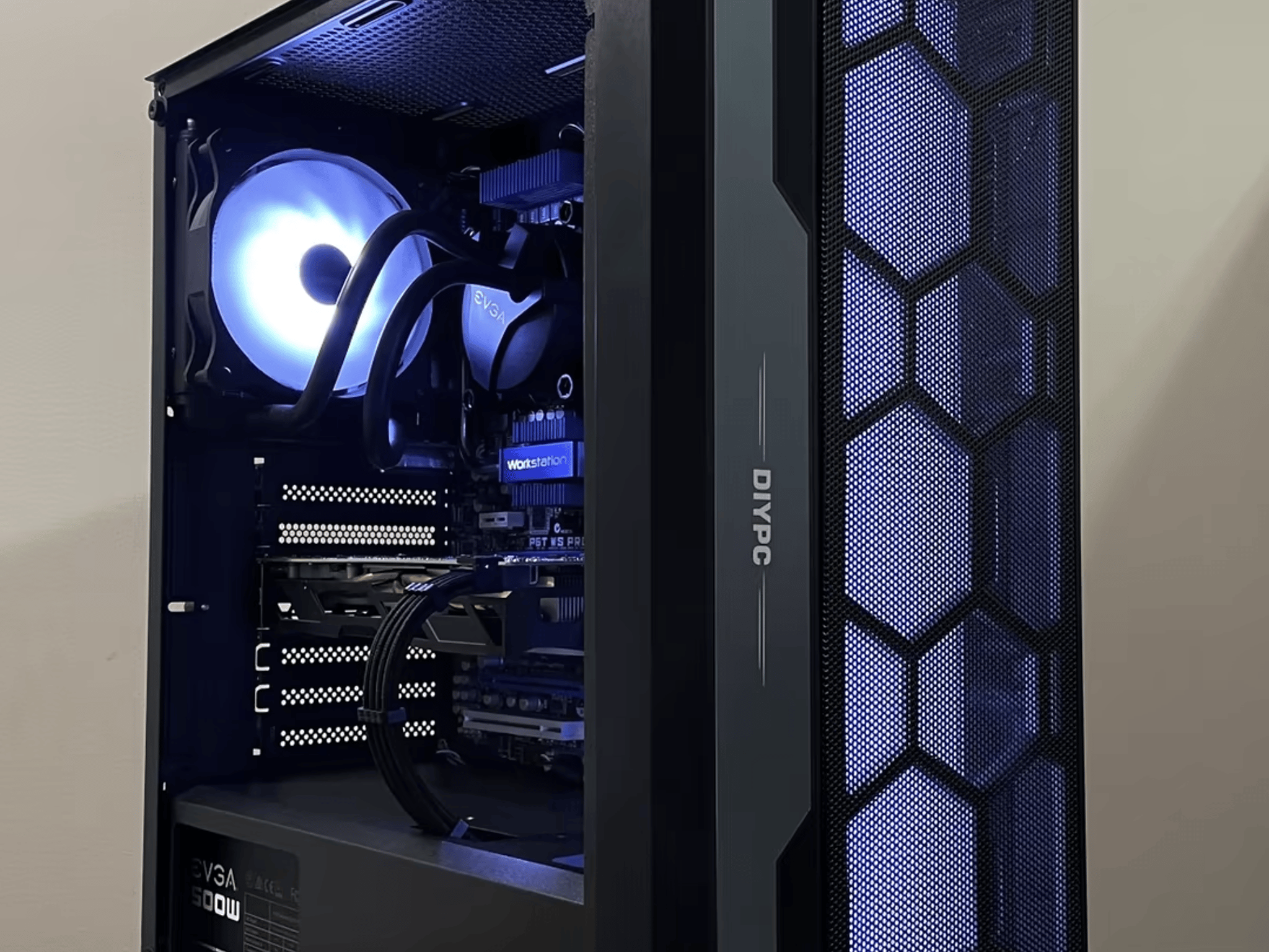 “Pathfinder” Intel Xeon 6-Cores, Rx 570 4GB
