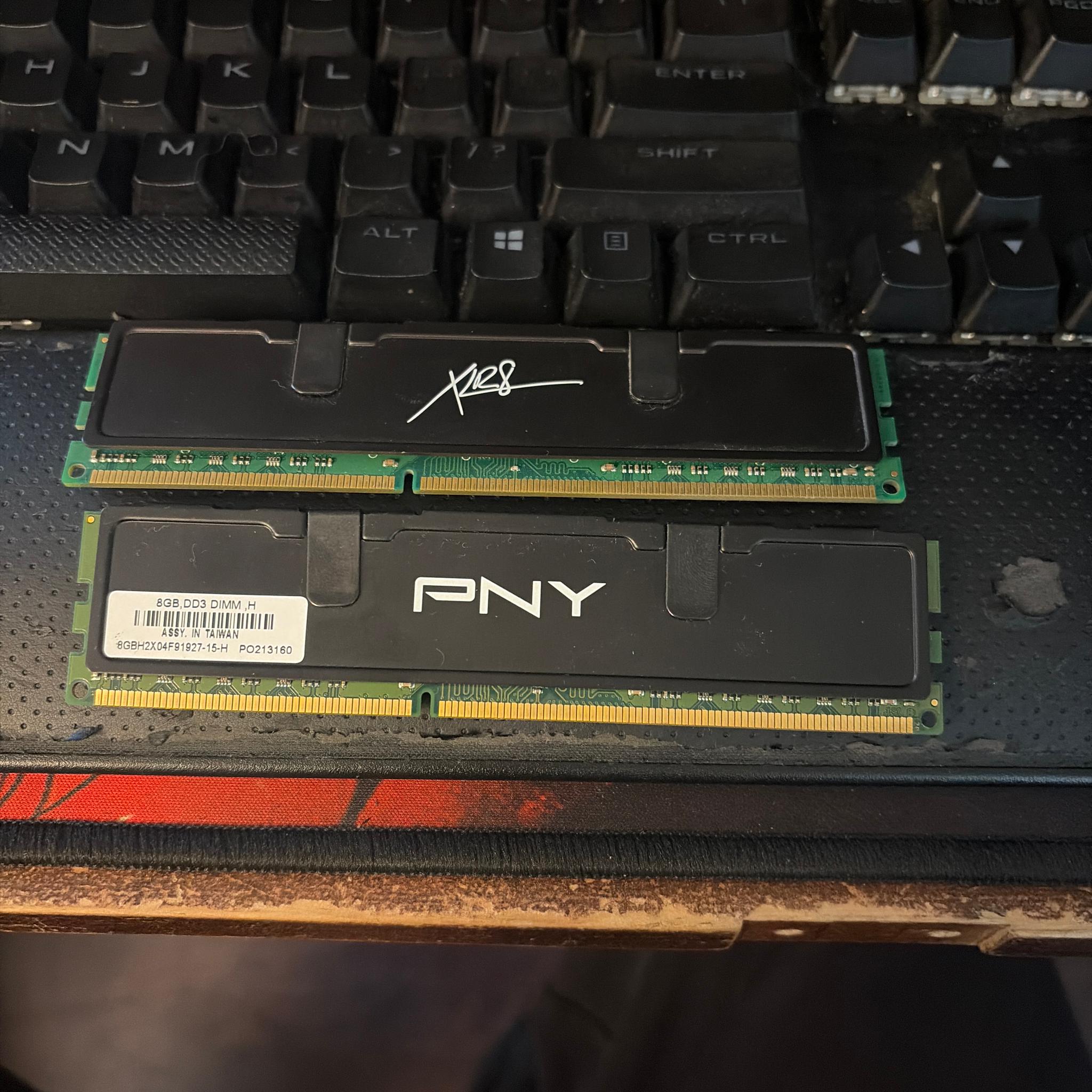 PNY XLR8 DDR3 2x8GB